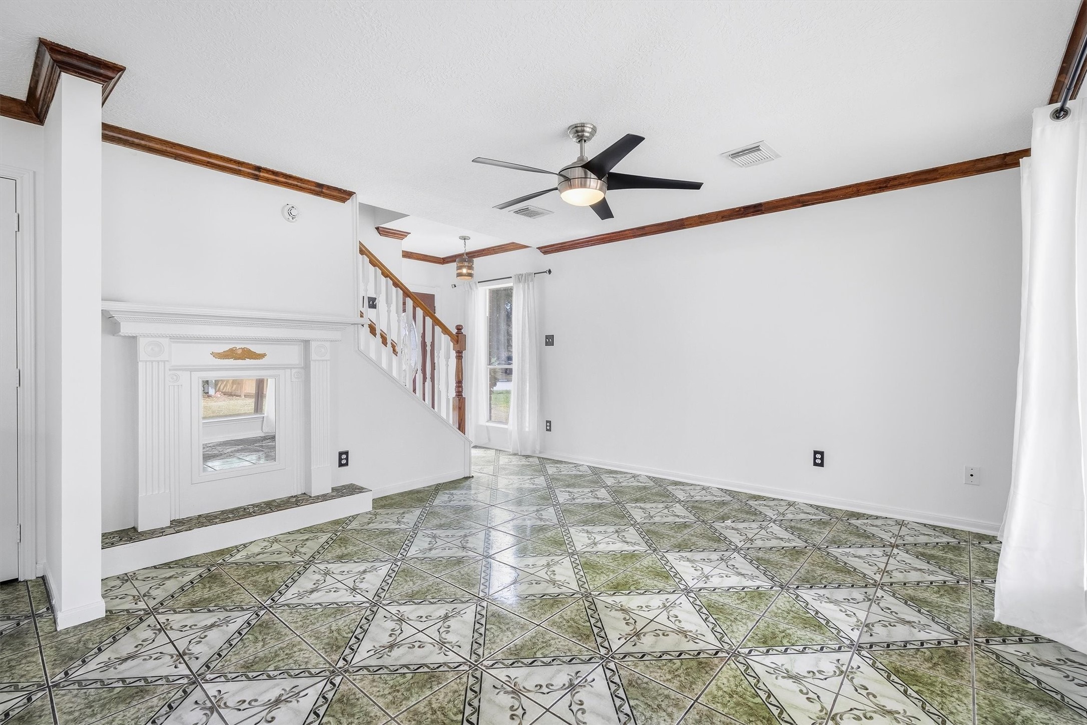 5426 Bourgeois Road Property Photo 10