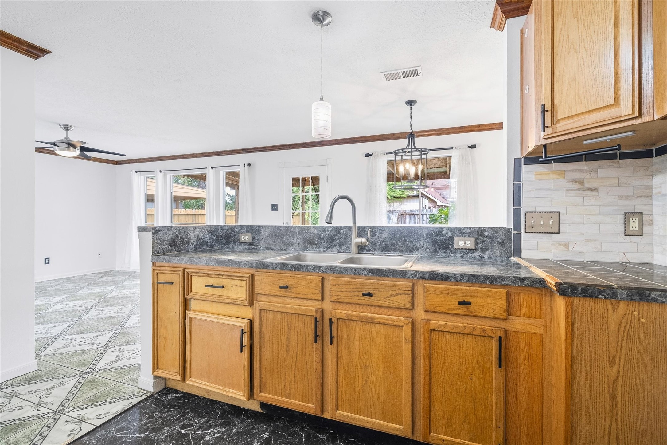 5426 Bourgeois Road Property Photo 17