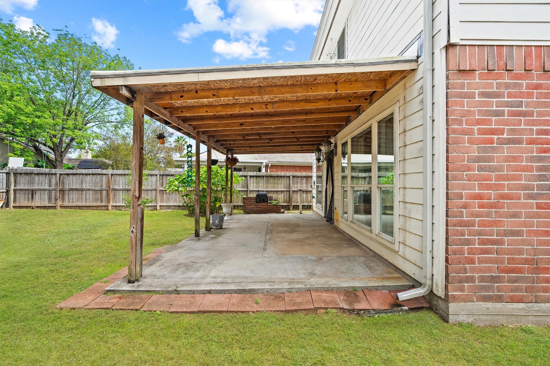 5426 Bourgeois Road Property Photo 20