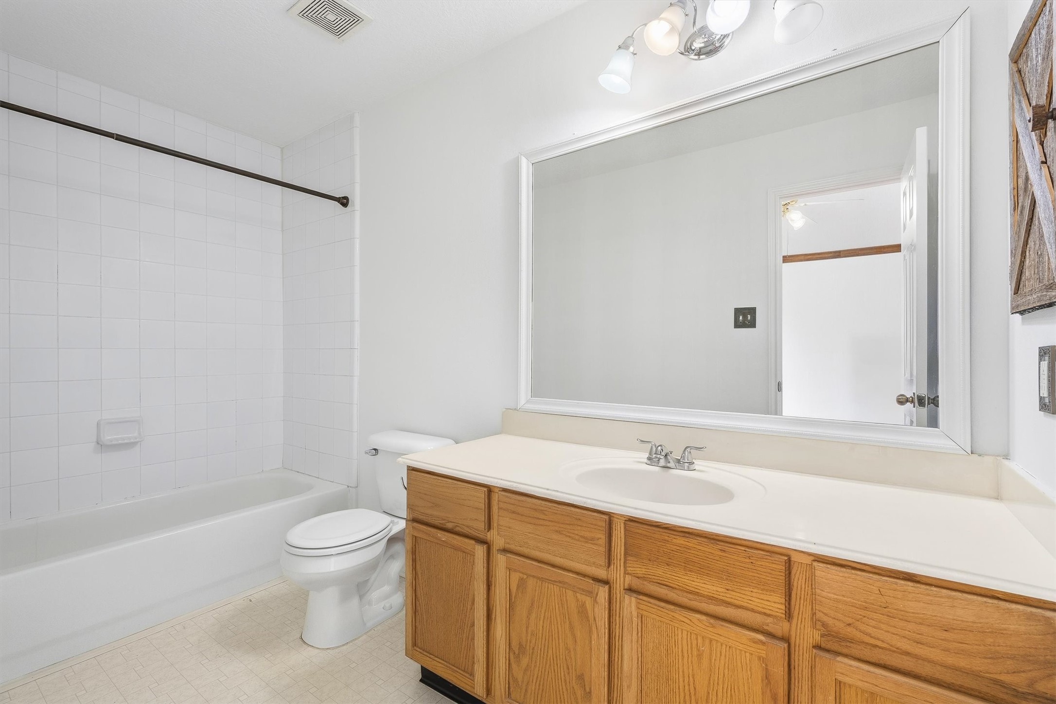 5426 Bourgeois Road Property Photo 27