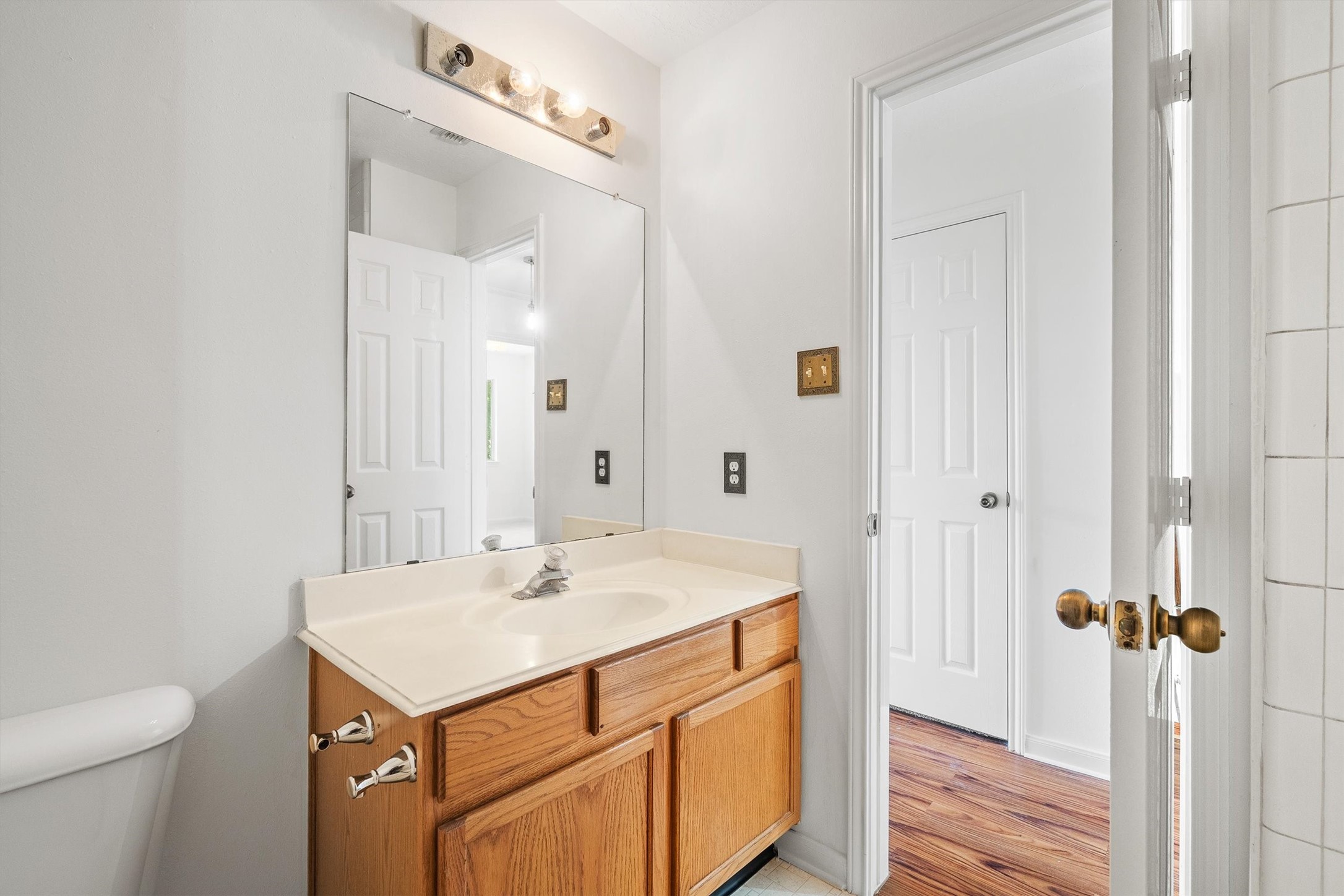 5426 Bourgeois Road Property Photo 31