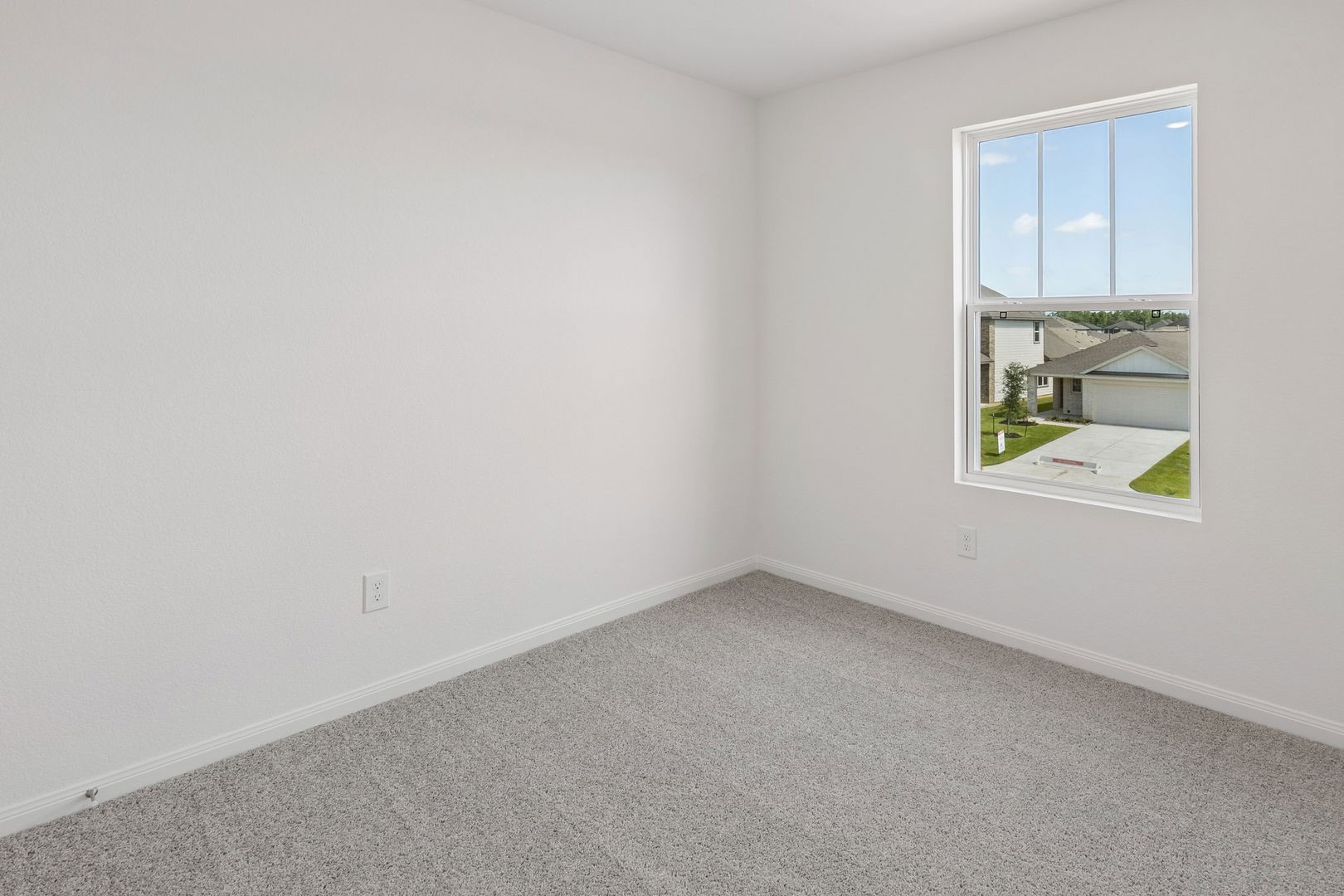13807 Lago Vista Drive Property Photo 5