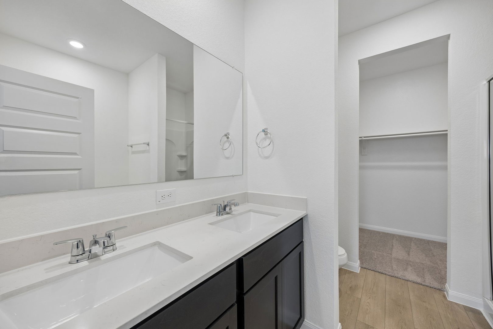 13807 Lago Vista Drive Property Photo 8