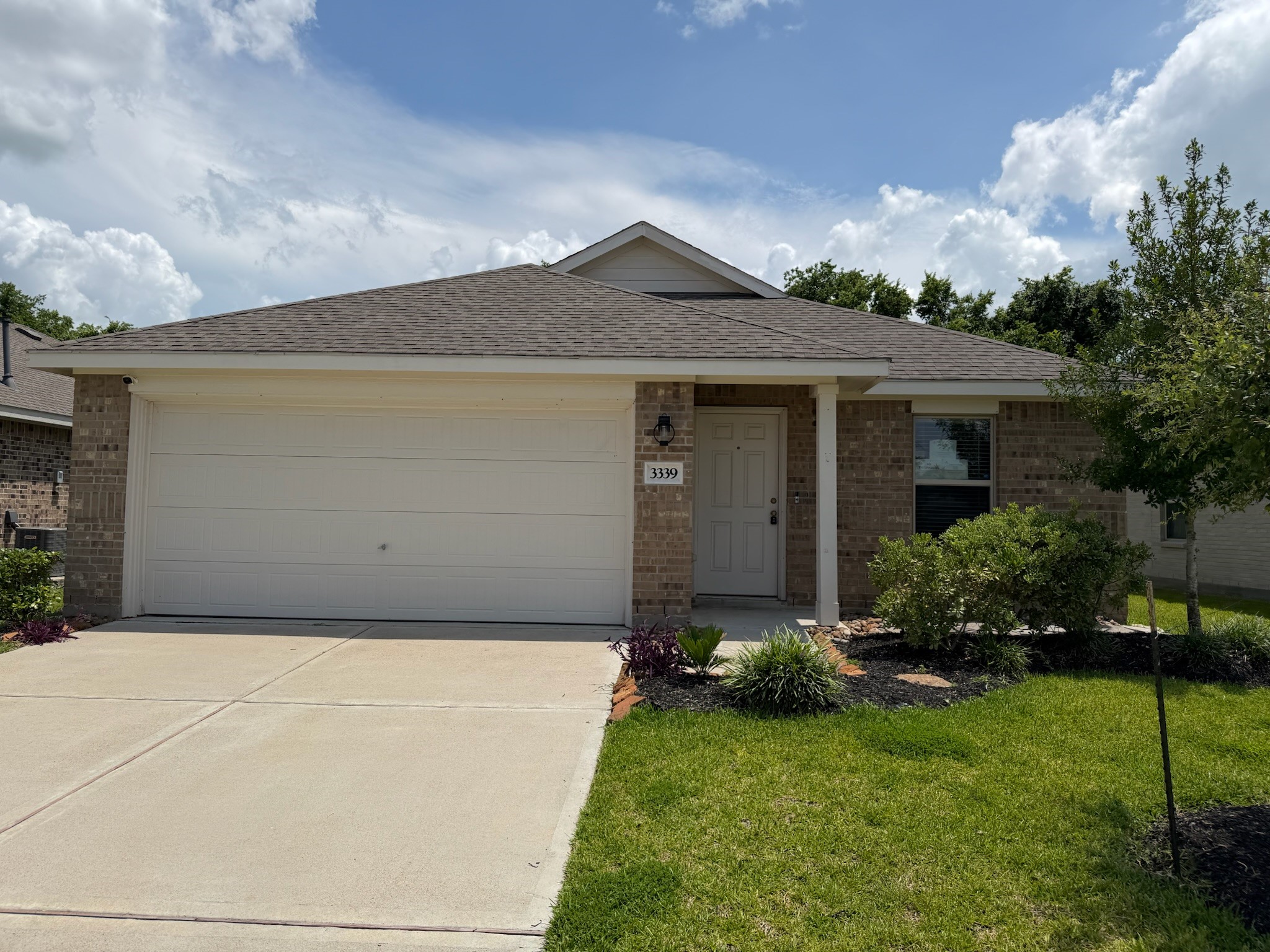 3339 Avary River Lane Property Photo 1