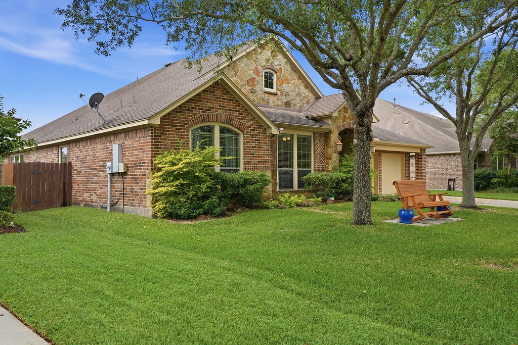 527 Jordan Creek Court Property Photo 3