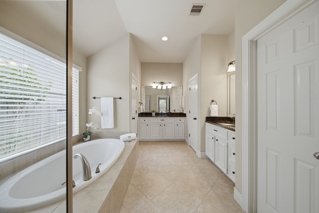 527 Jordan Creek Court Property Photo 32