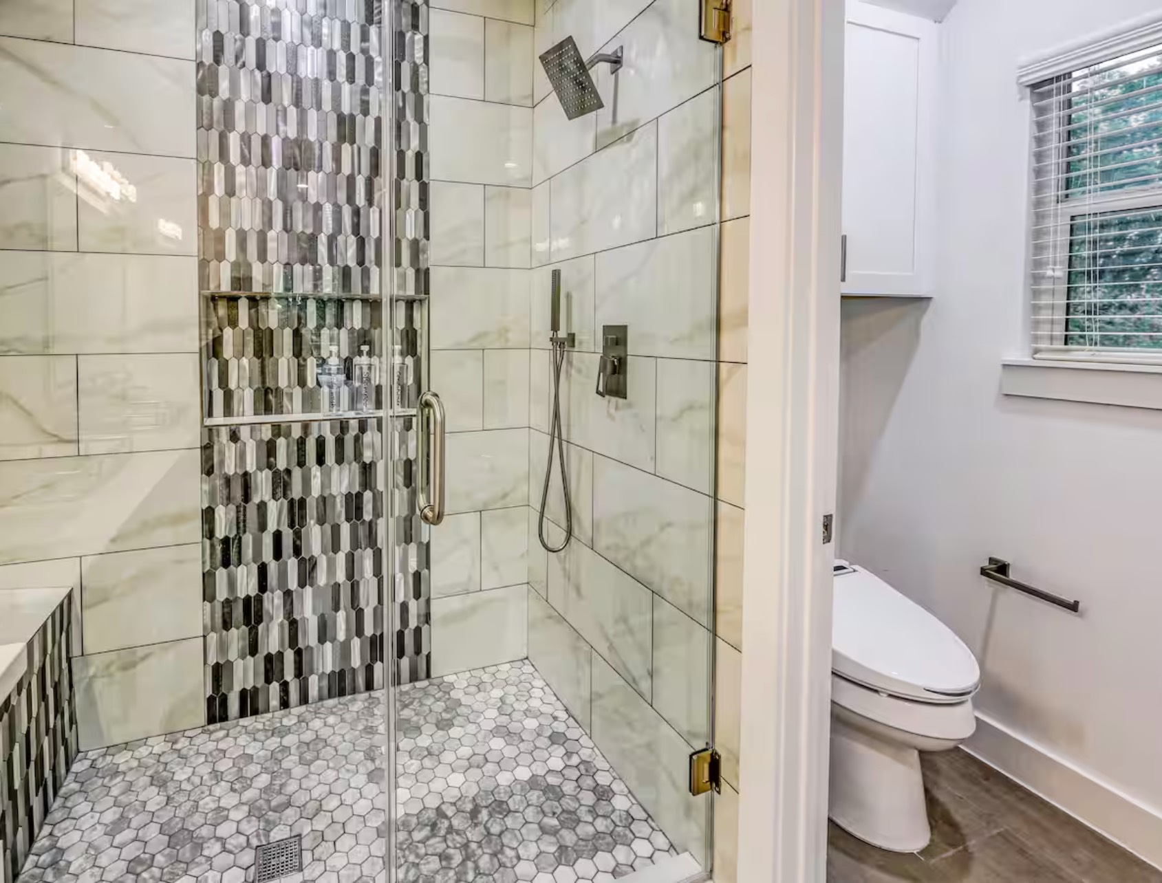 5207 Farmer Street Property Photo 17