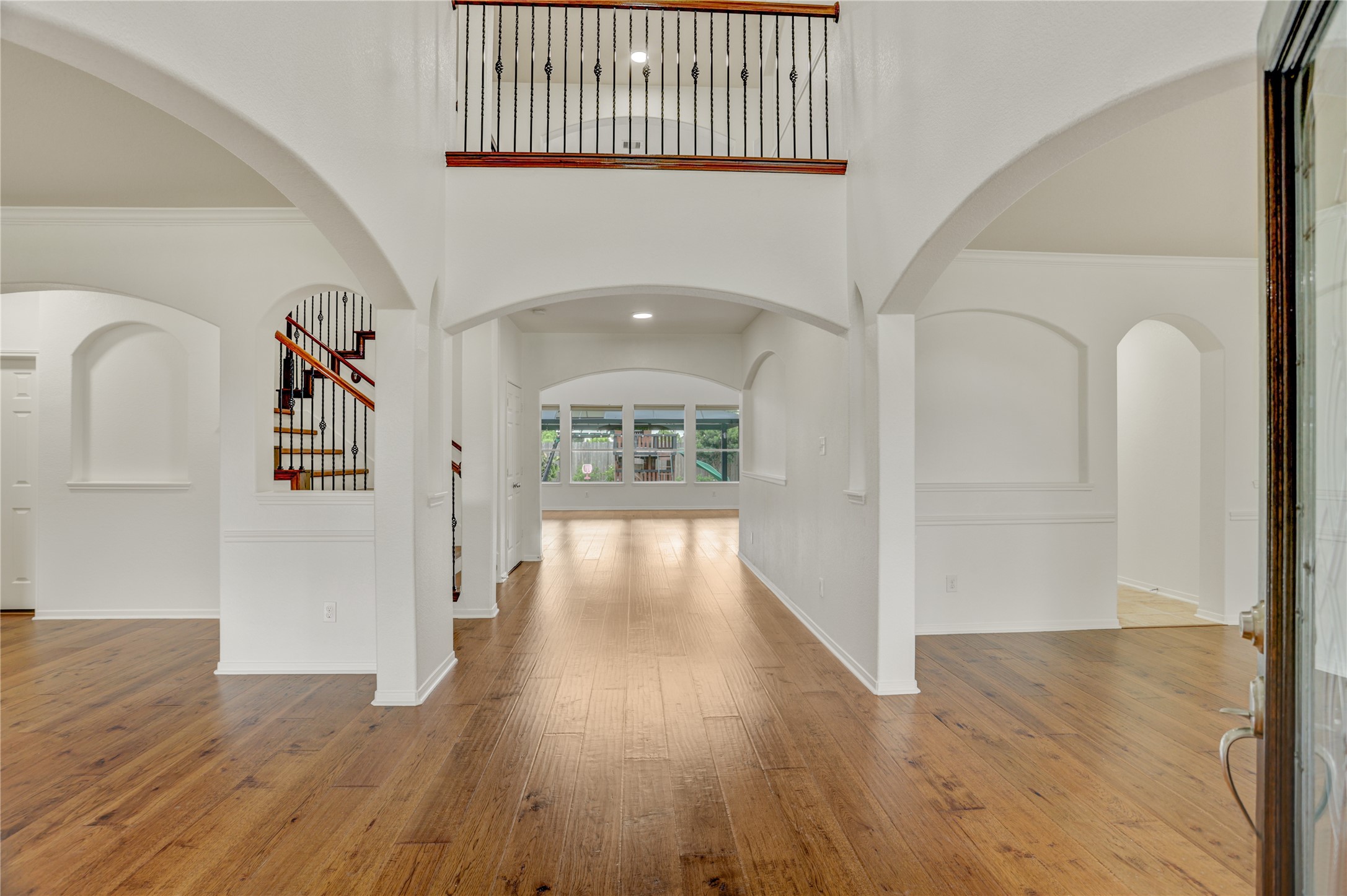 1728 Pampas Trail Drive Property Photo 3