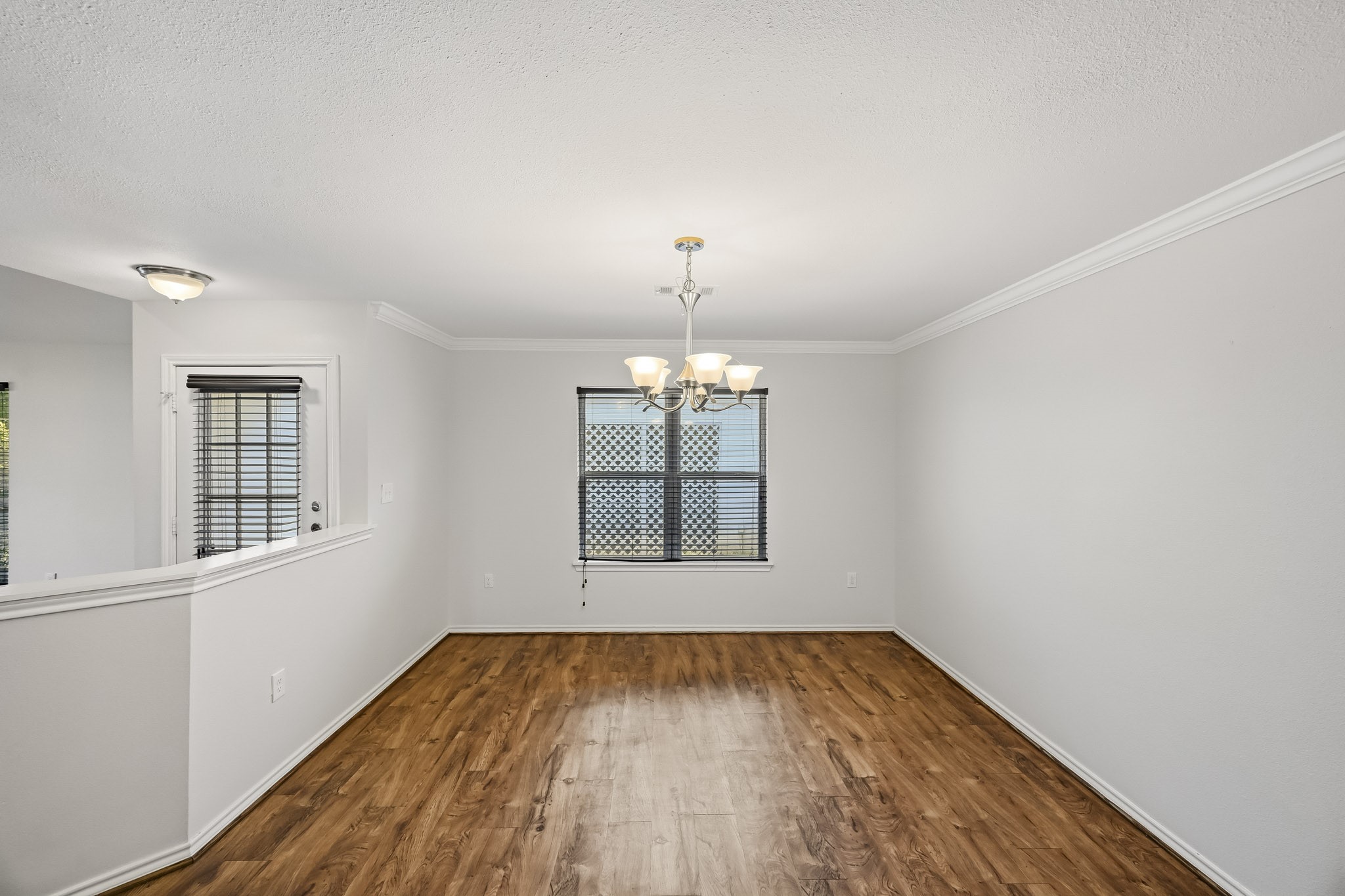 16250 Indian Mill Drive Property Photo 11
