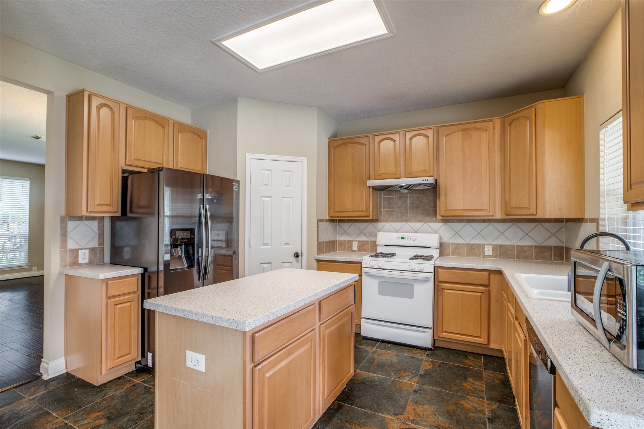 2709 Sunhill Court Property Photo 13