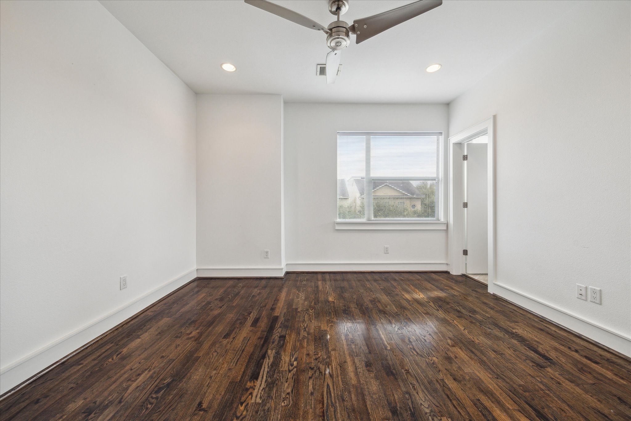 1012 Stanford Street Property Photo 23