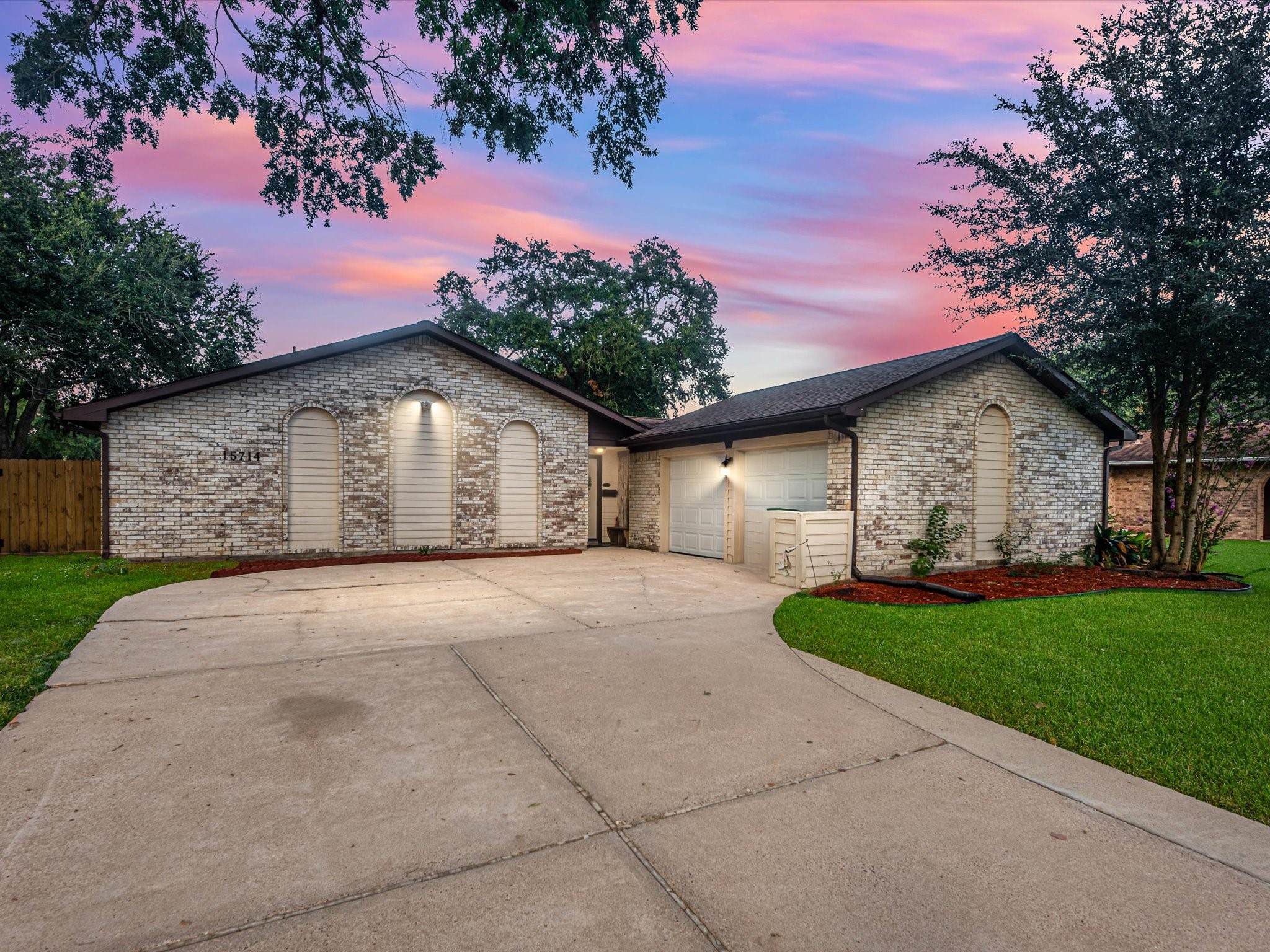 15714 Rill Lane Property Photo 1