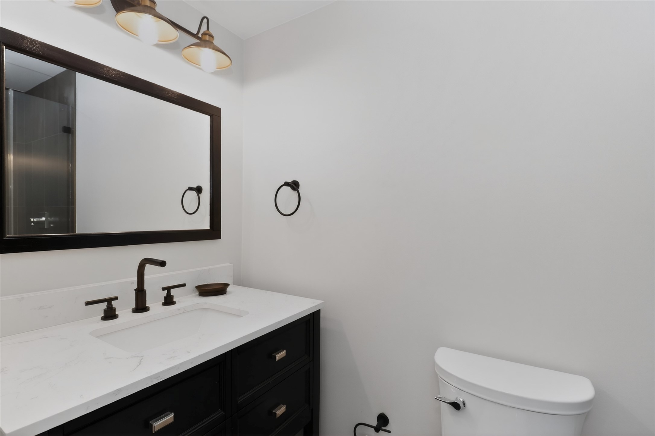 2425 Binz Street Property Photo 25