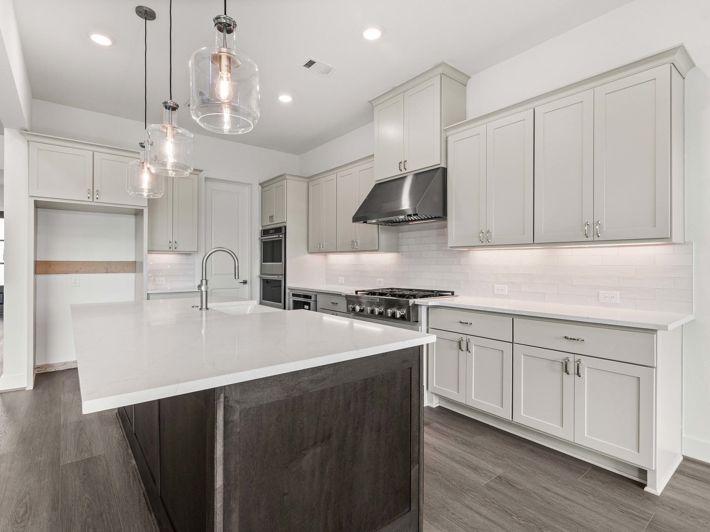 1511 Watermont Drive Property Photo 14
