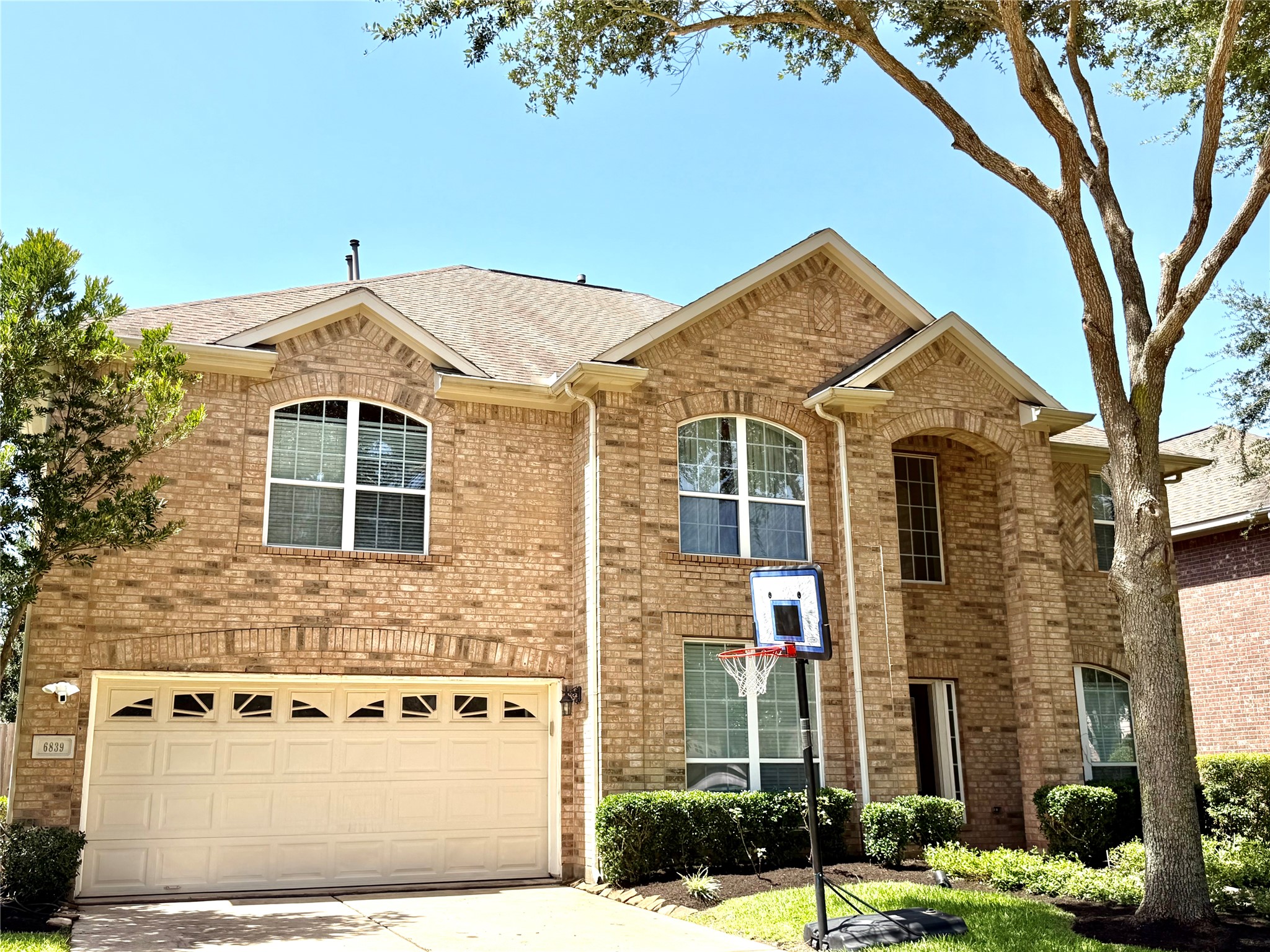6839 Emerson Property Photo 1