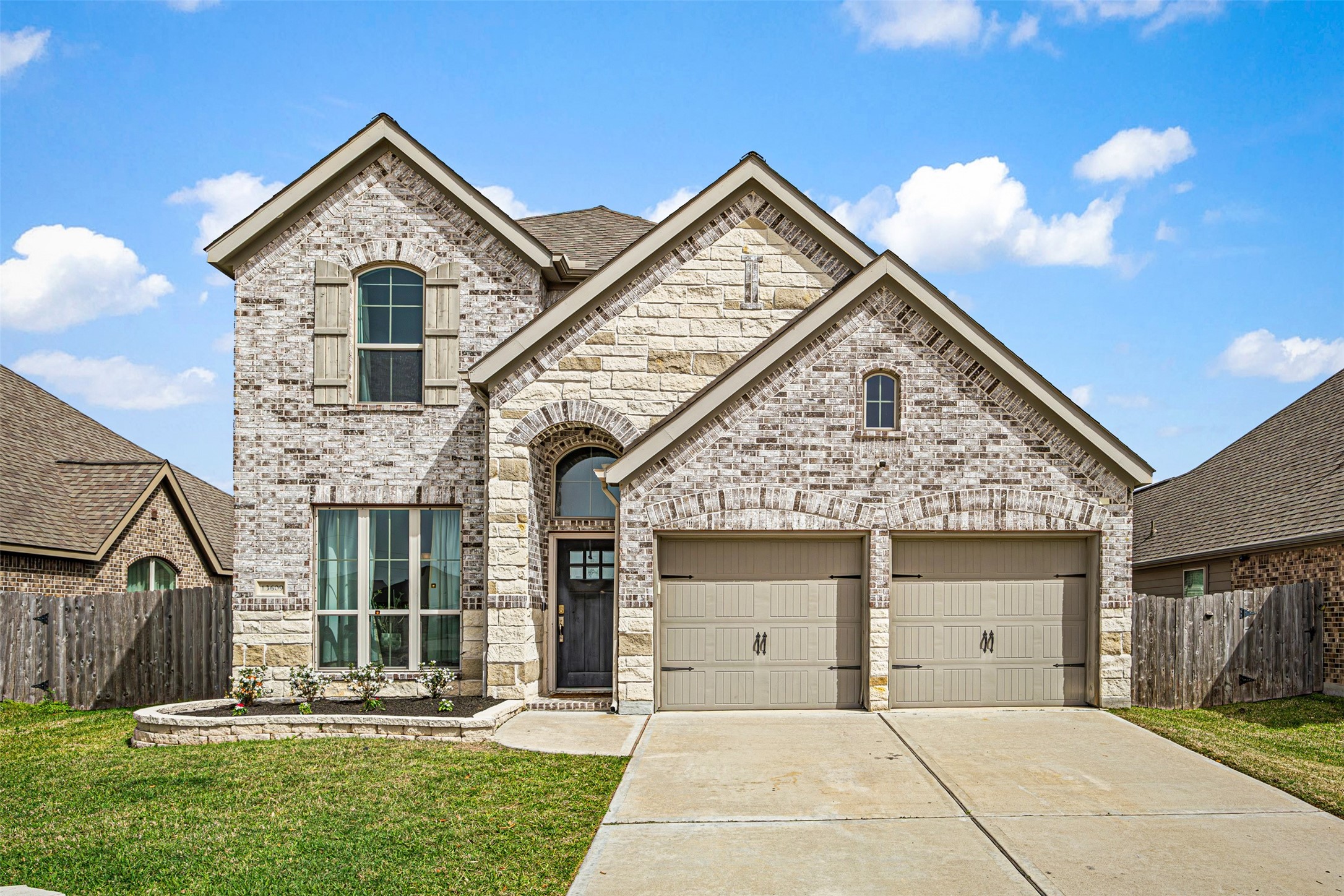 13609 Canyon Ranch Drive Property Photo 1