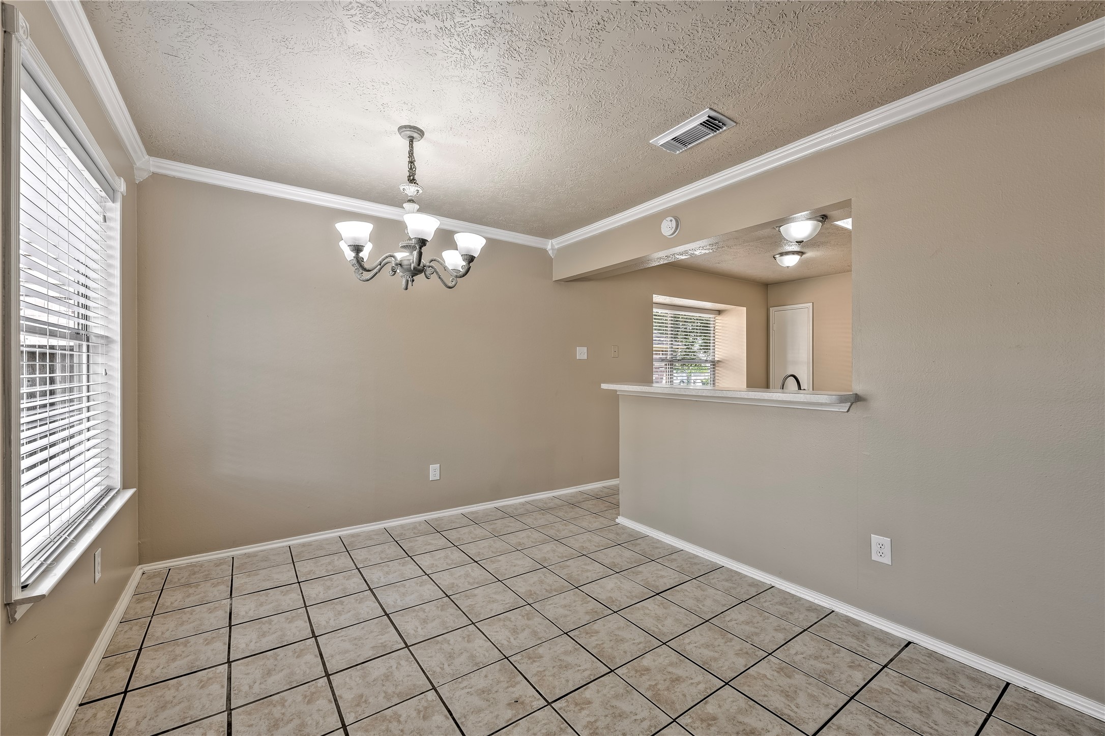 2627 Autumn Springs Lane Property Photo 5