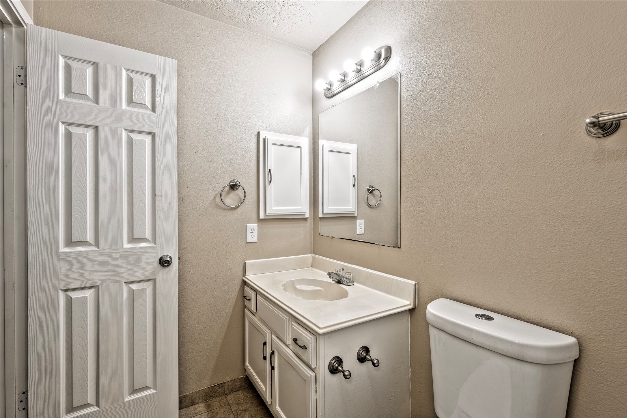 2627 Autumn Springs Lane Property Photo 17