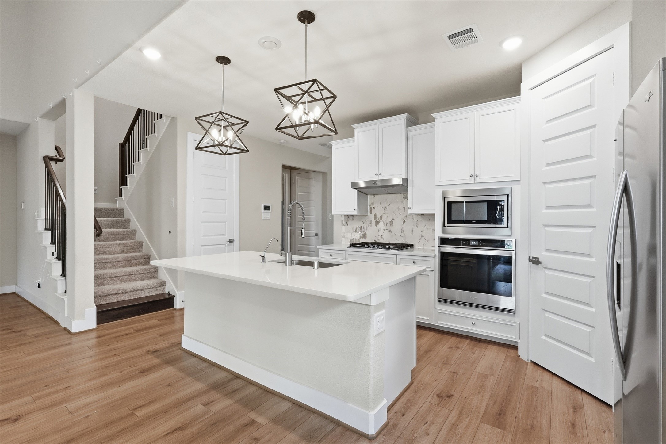 9861 Pearly Everlasting Property Photo 3
