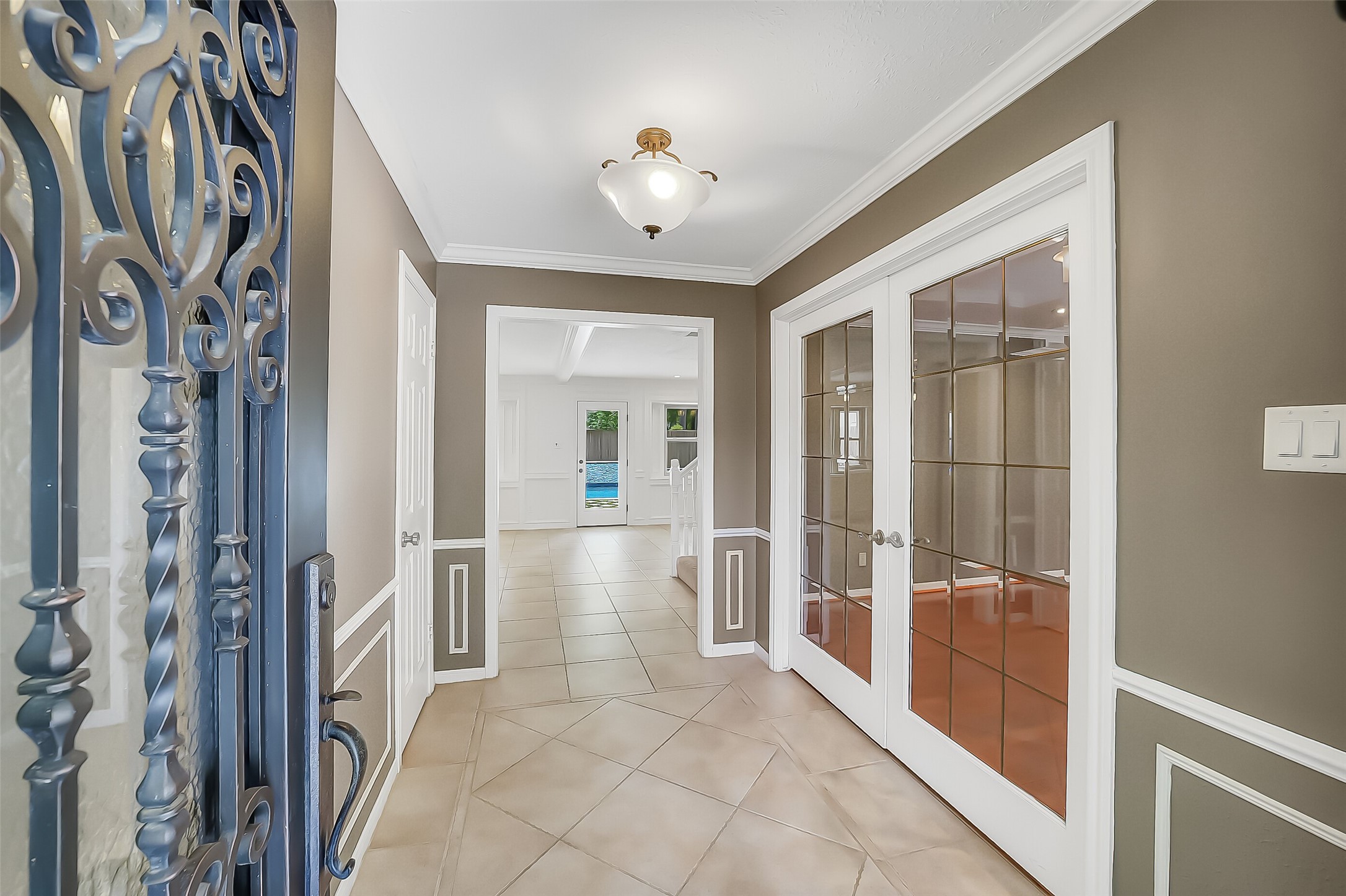 9519 Oxted Lane Property Photo 4