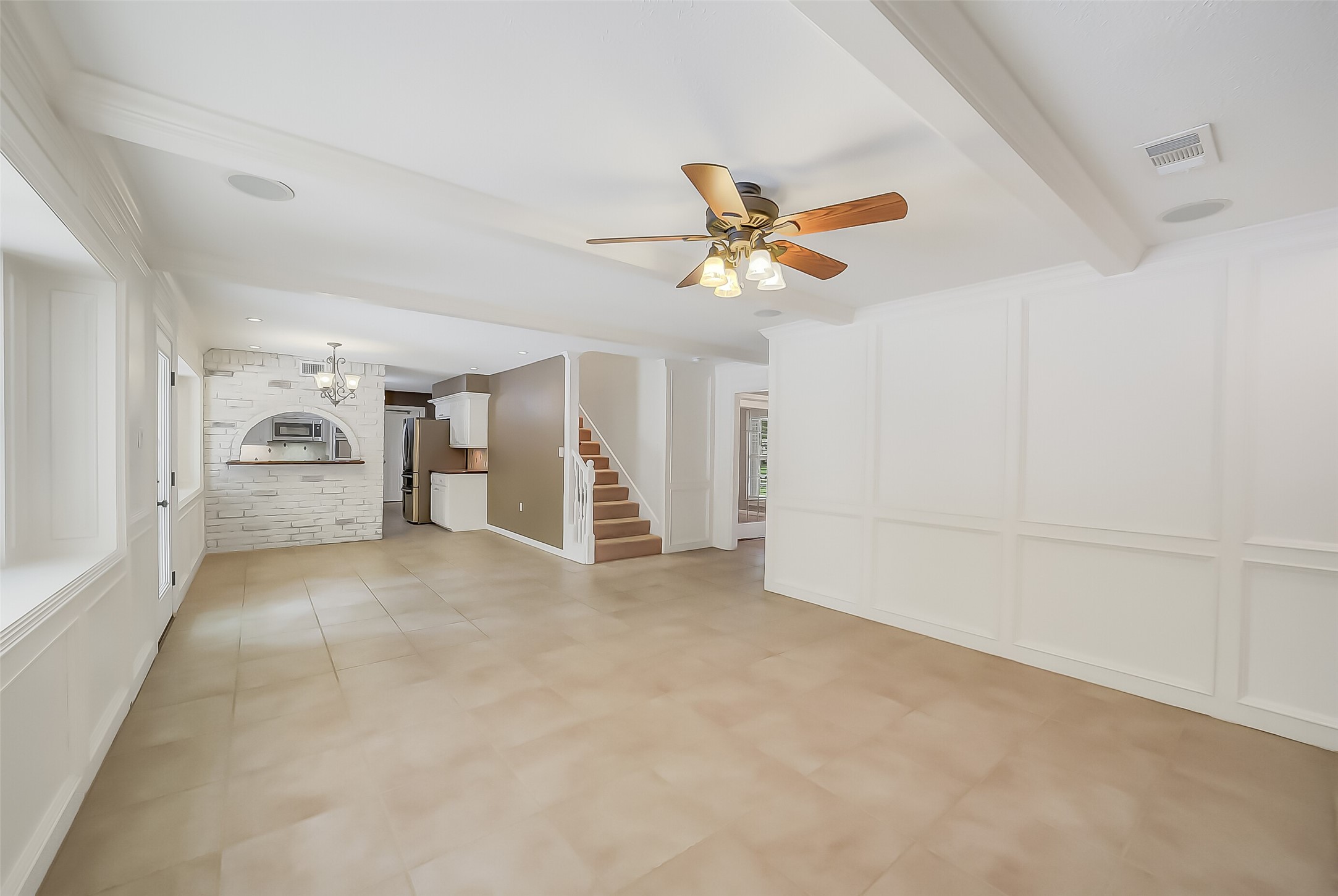 9519 Oxted Lane Property Photo 6