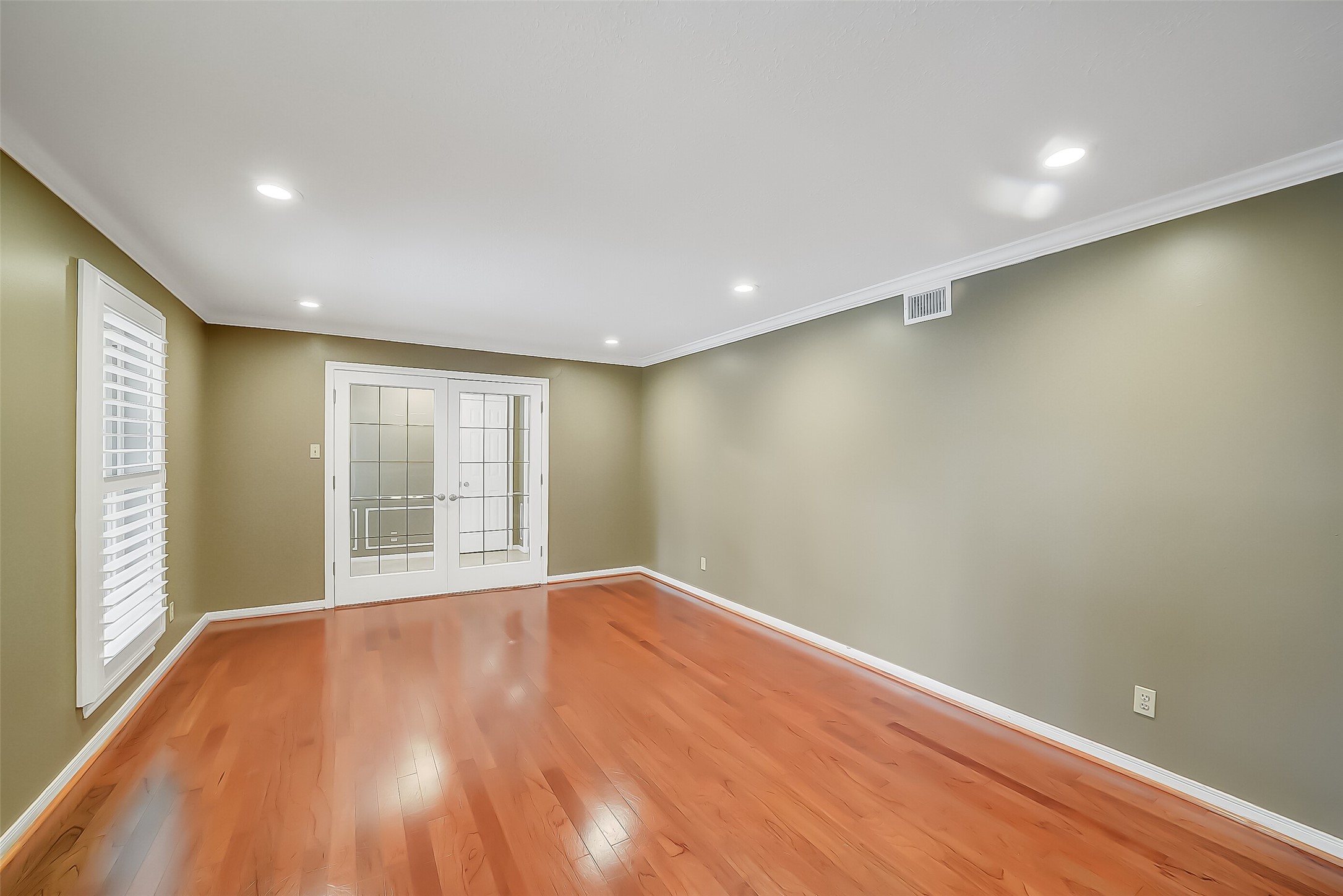 9519 Oxted Lane Property Photo 12