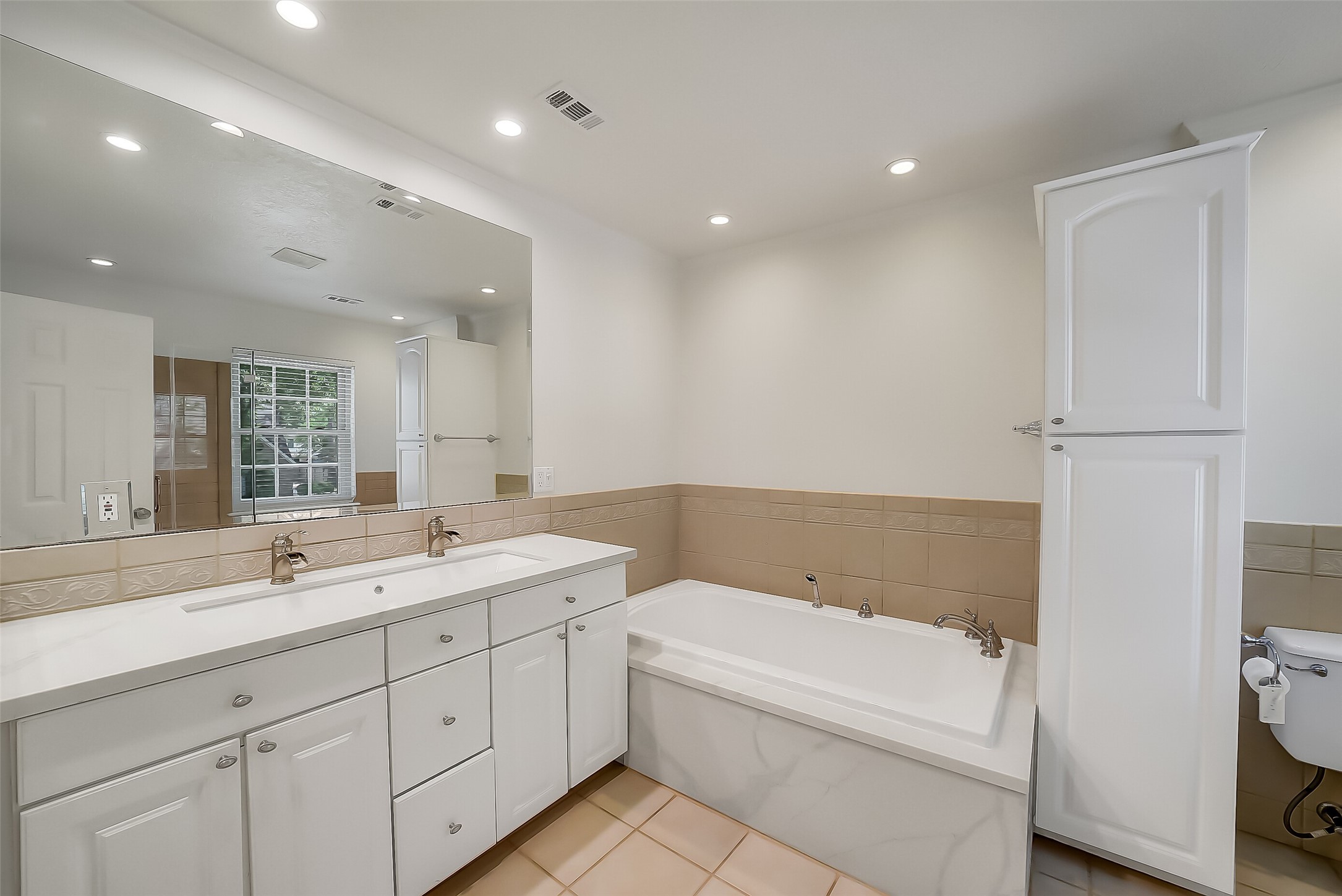 9519 Oxted Lane Property Photo 18