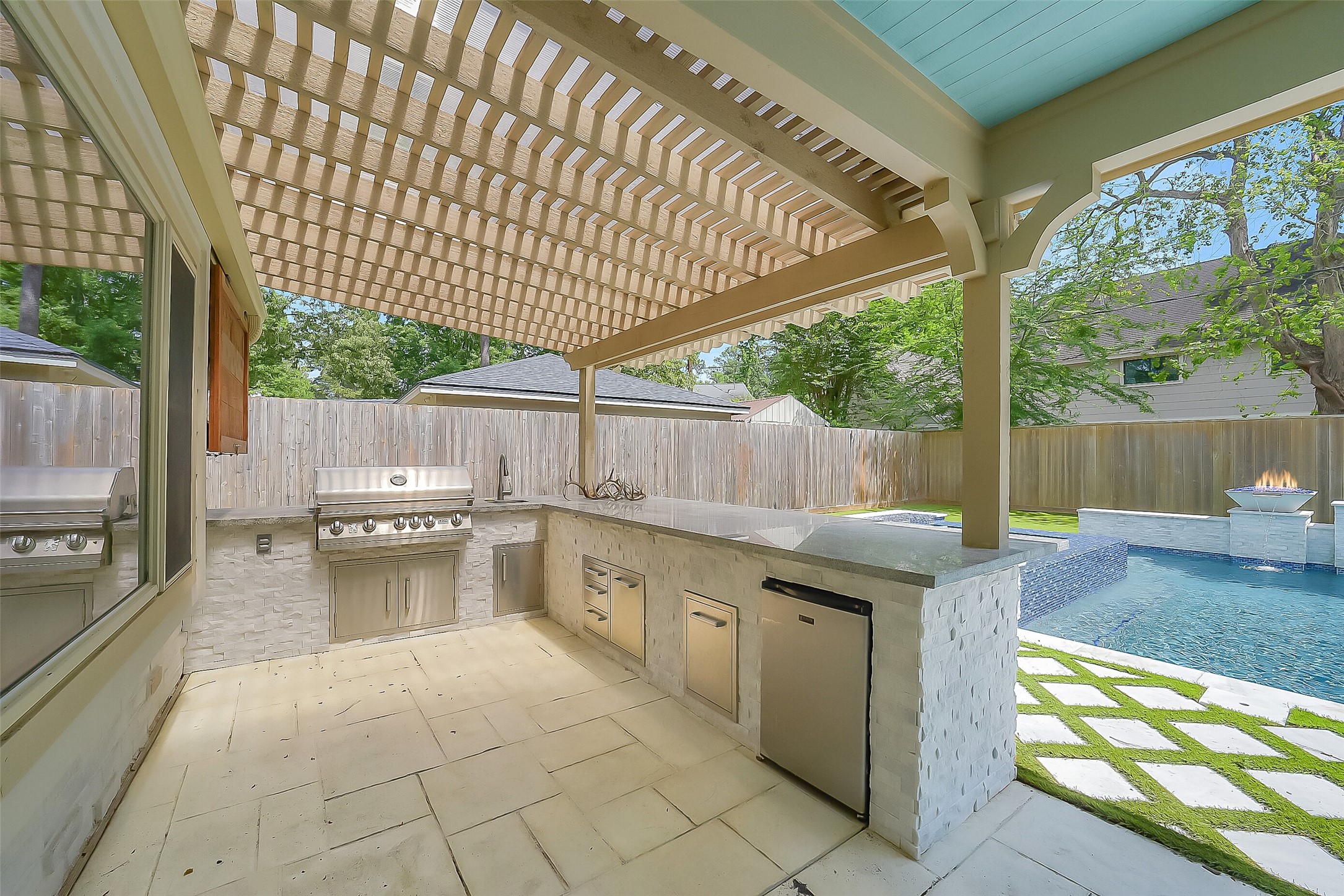 9519 Oxted Lane Property Photo 29