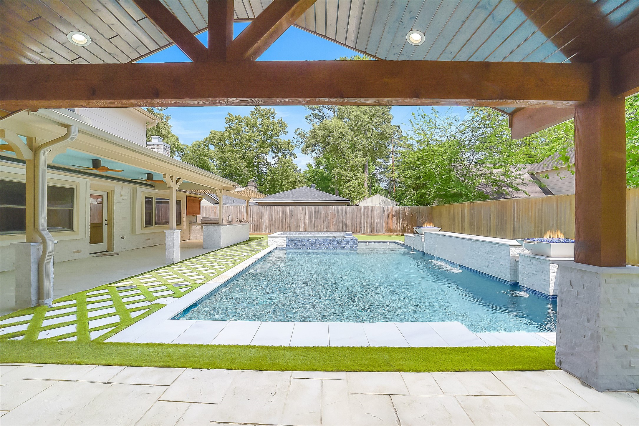9519 Oxted Lane Property Photo 30