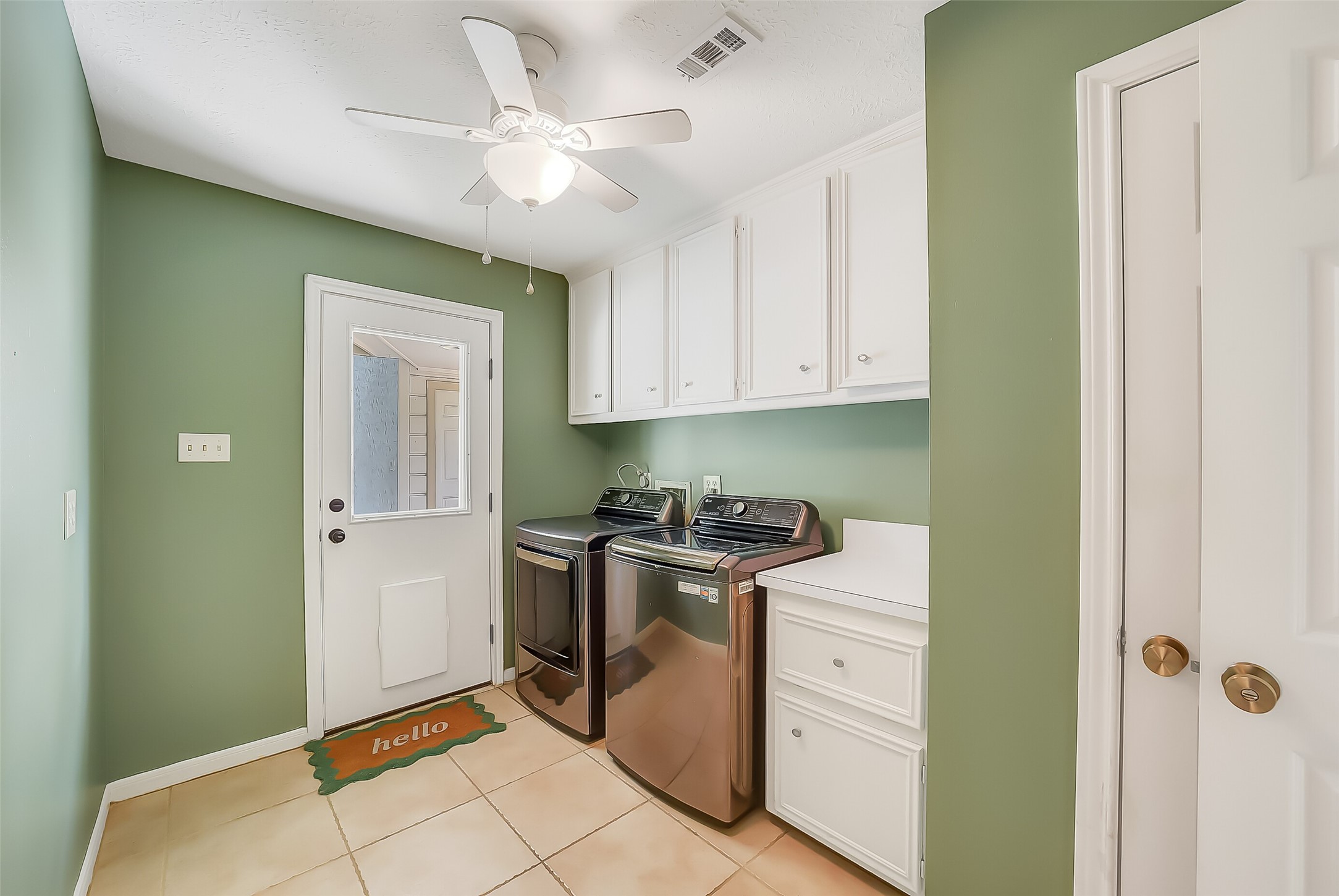 9519 Oxted Lane Property Photo 37