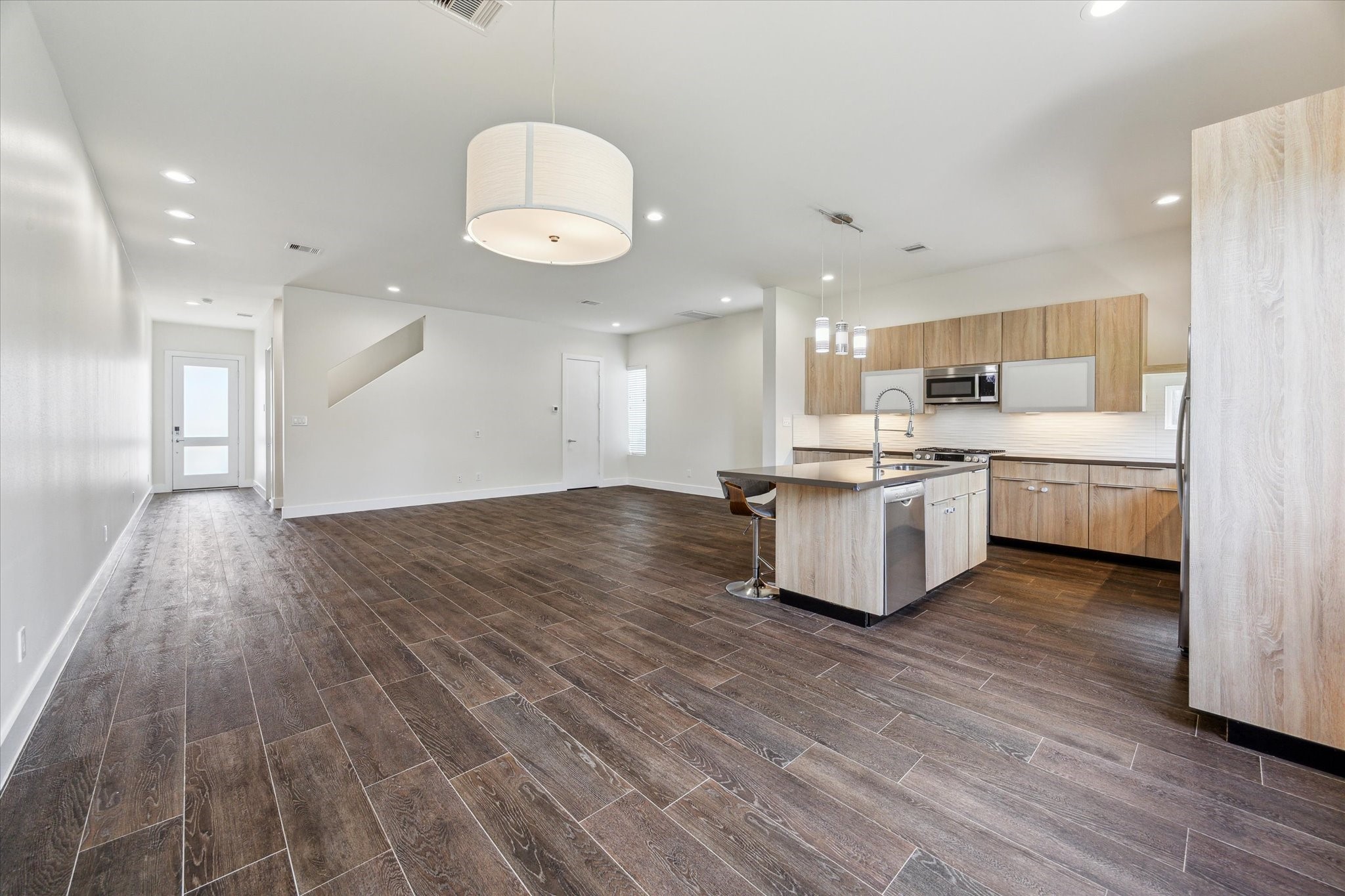 2220 Cortijo Place Property Photo 3
