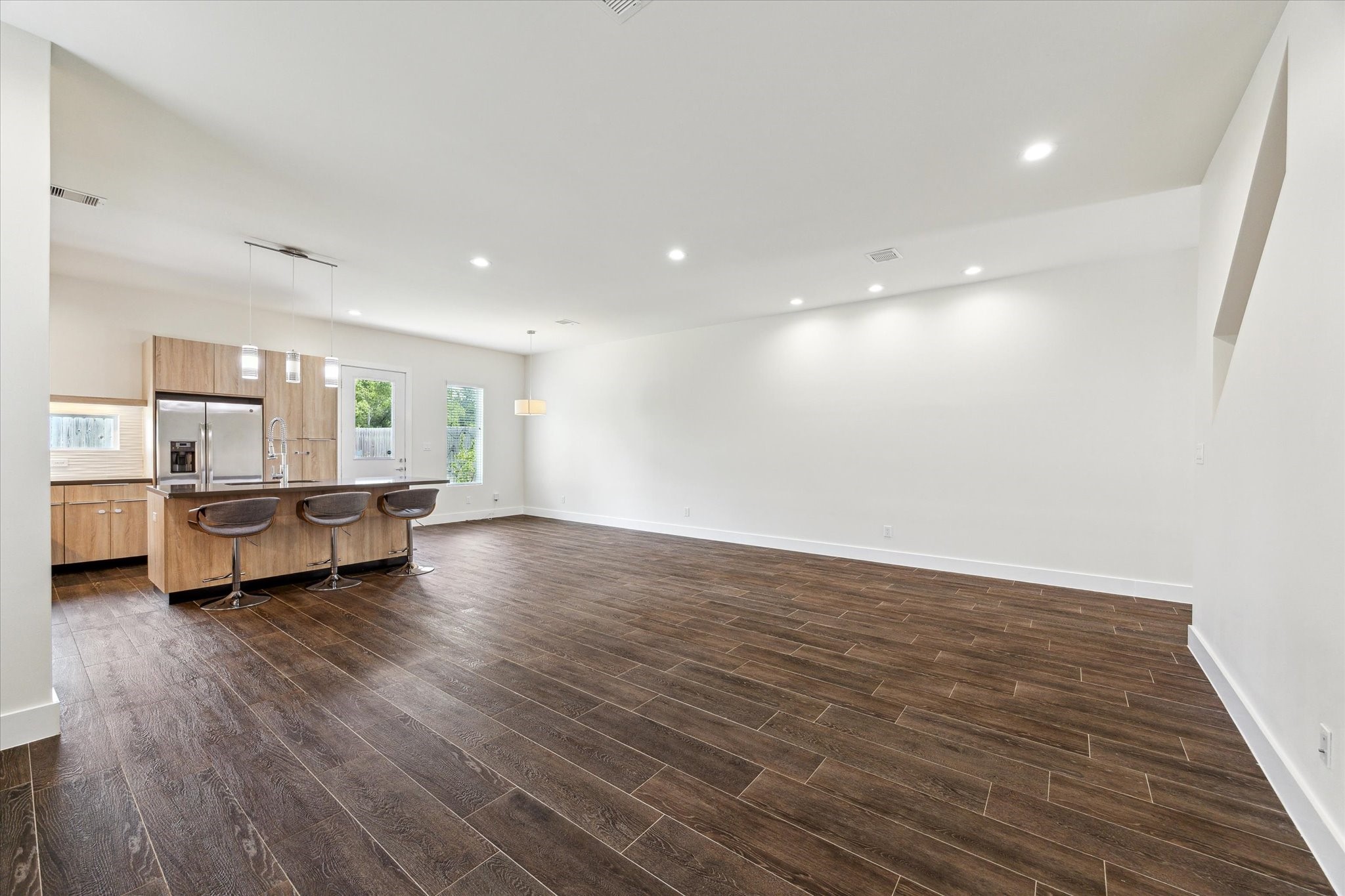 2220 Cortijo Place Property Photo 5