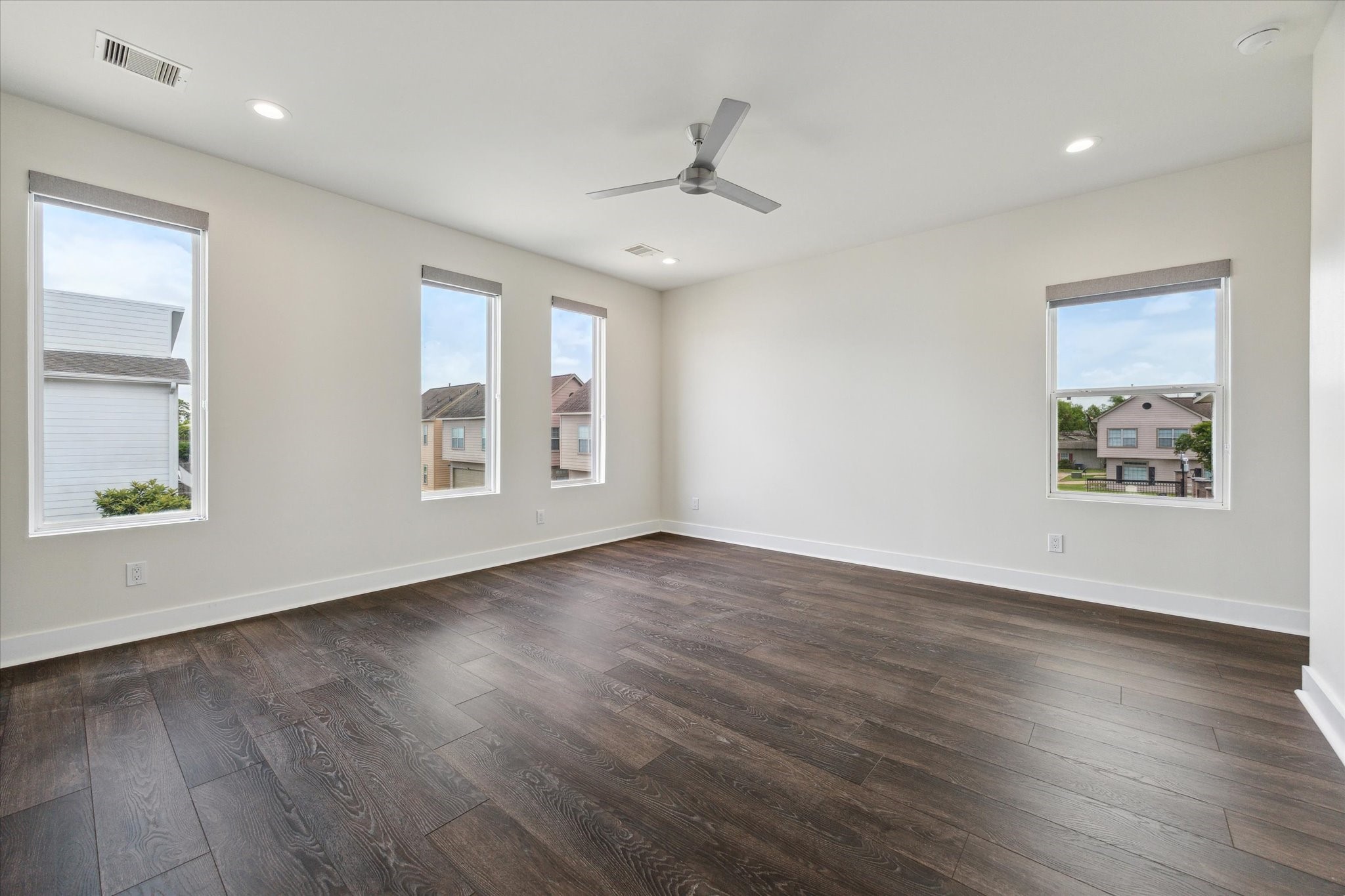 2220 Cortijo Place Property Photo 22