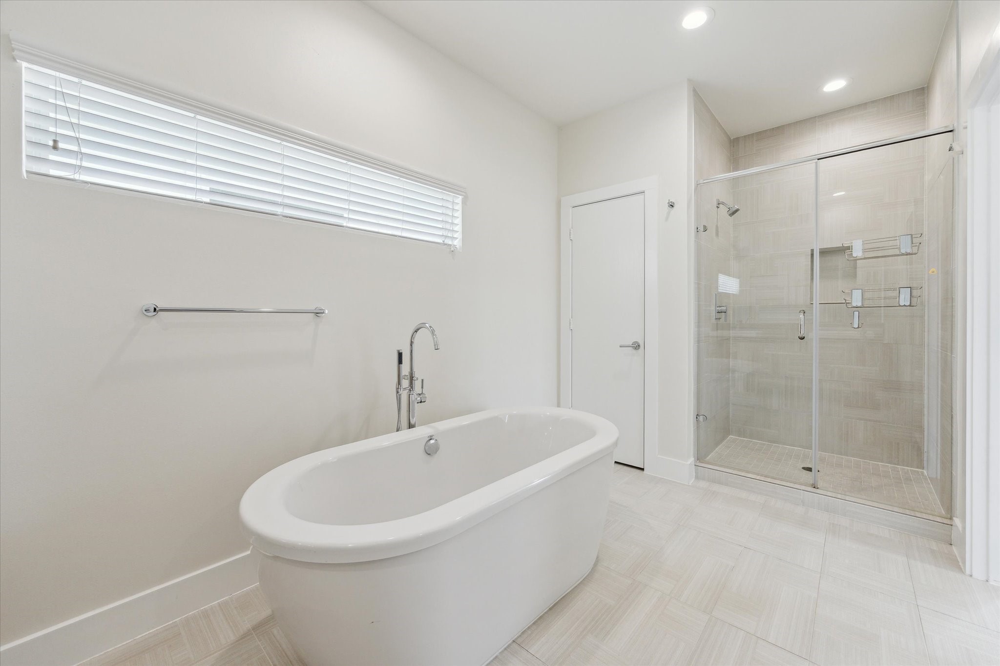2220 Cortijo Place Property Photo 25