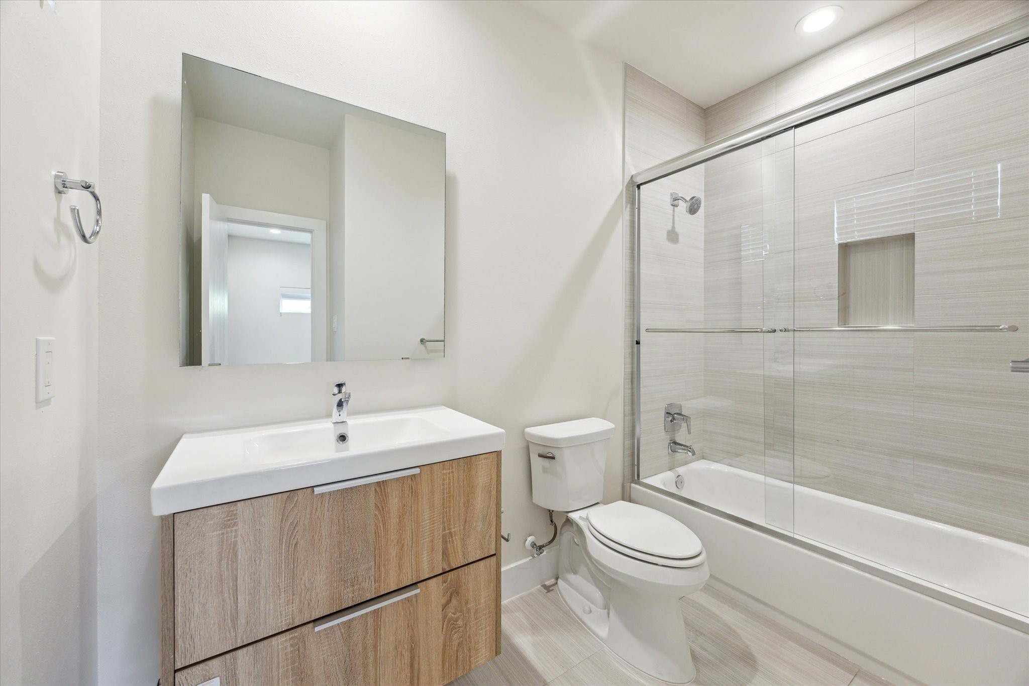 2220 Cortijo Place Property Photo 29