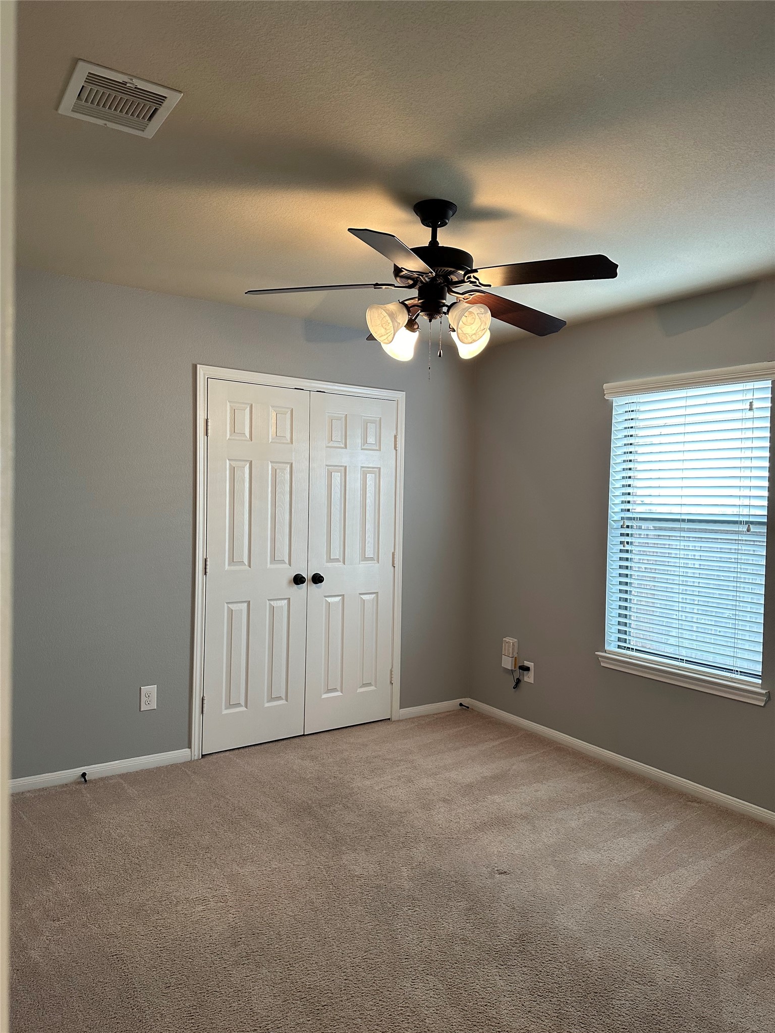 2610 Lexington Park Drive Property Photo 10
