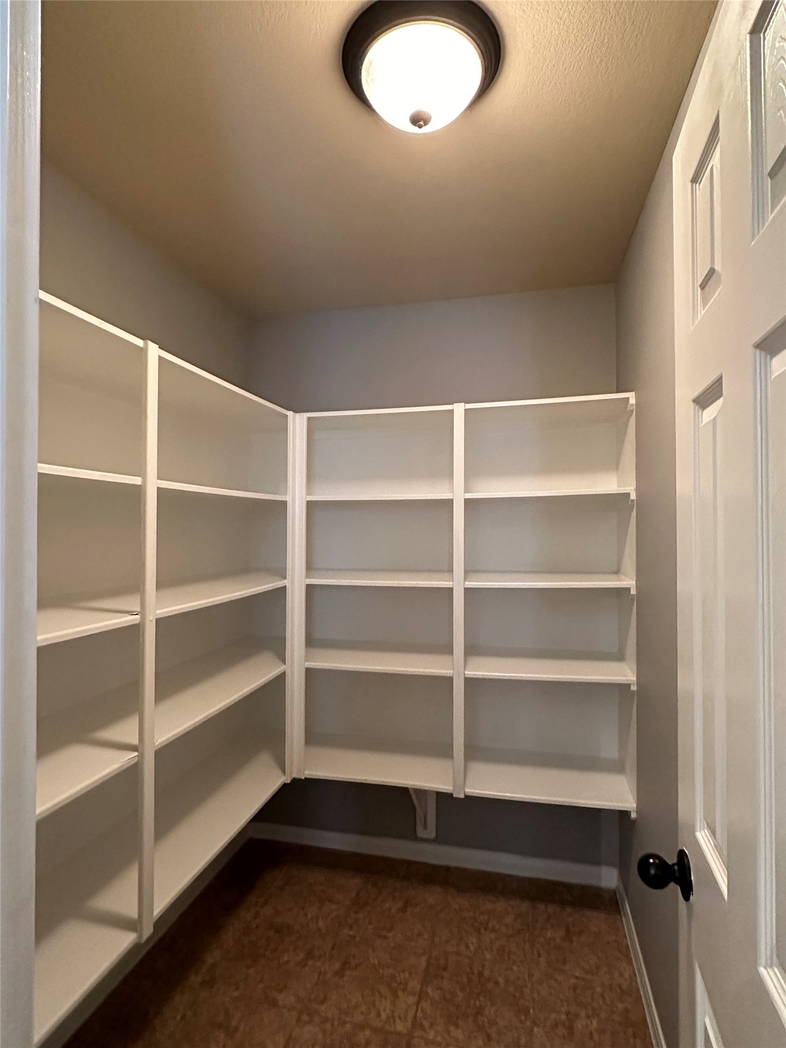 2610 Lexington Park Drive Property Photo 17