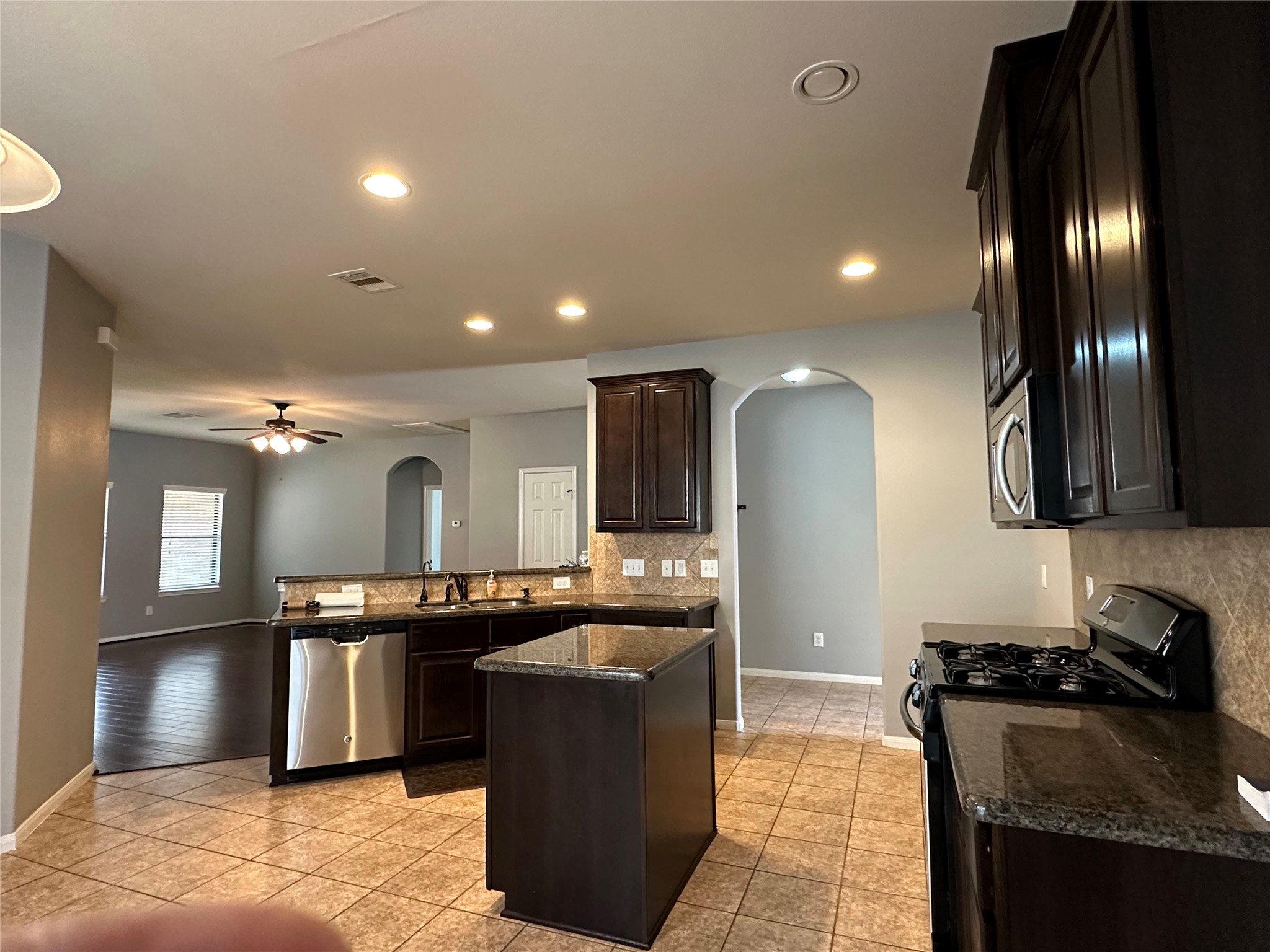 2610 Lexington Park Drive Property Photo 19