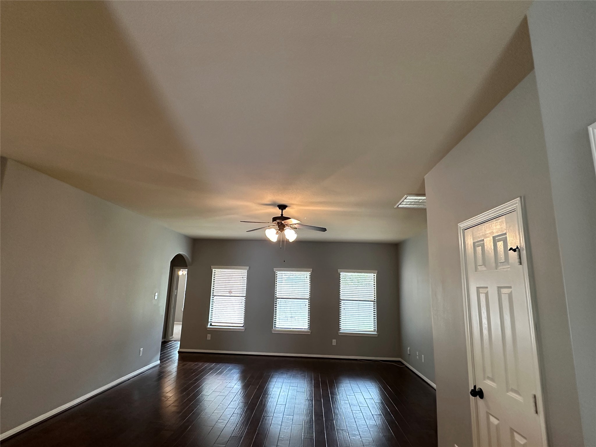 2610 Lexington Park Drive Property Photo 21