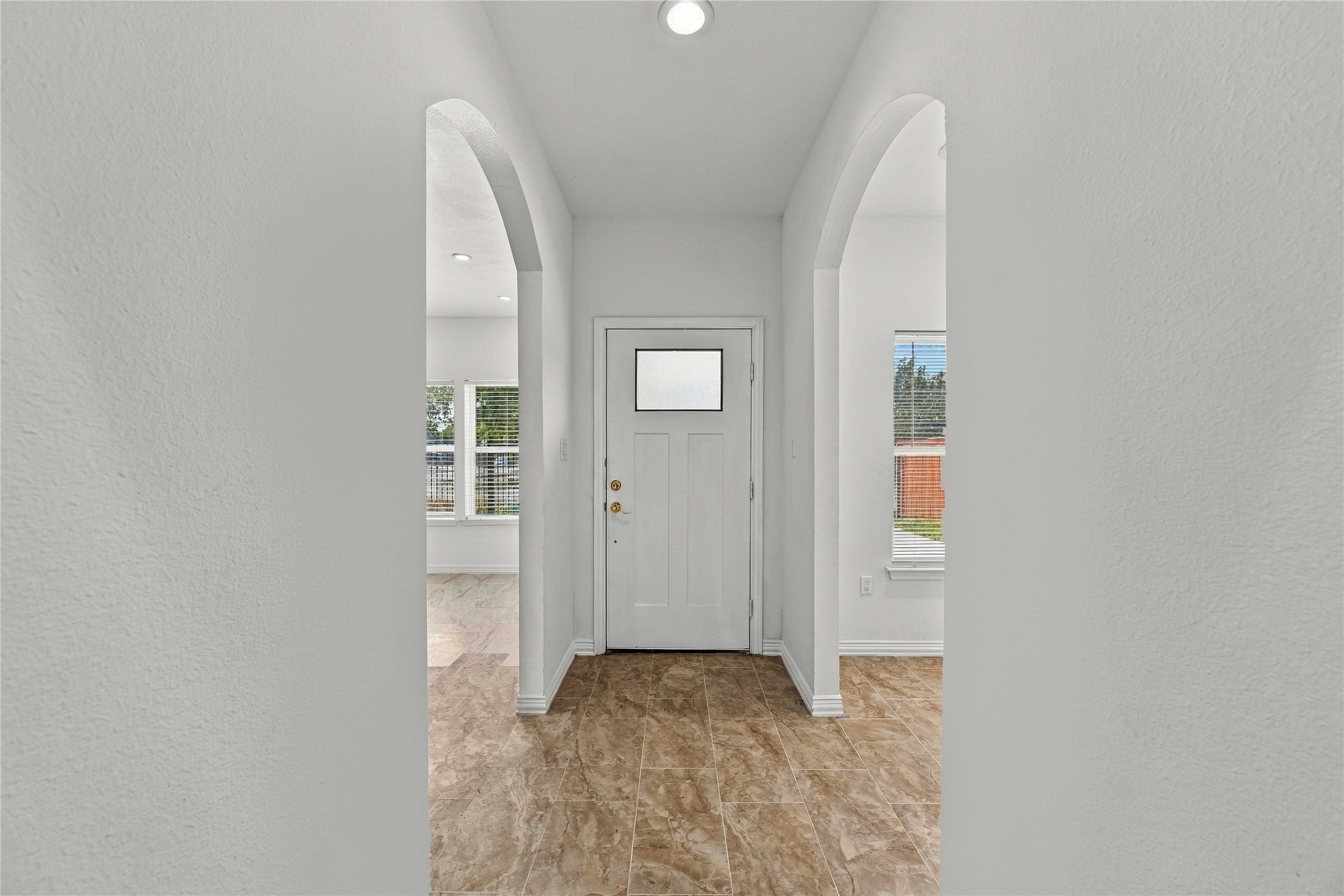 8147 Chateau Street Property Photo 4