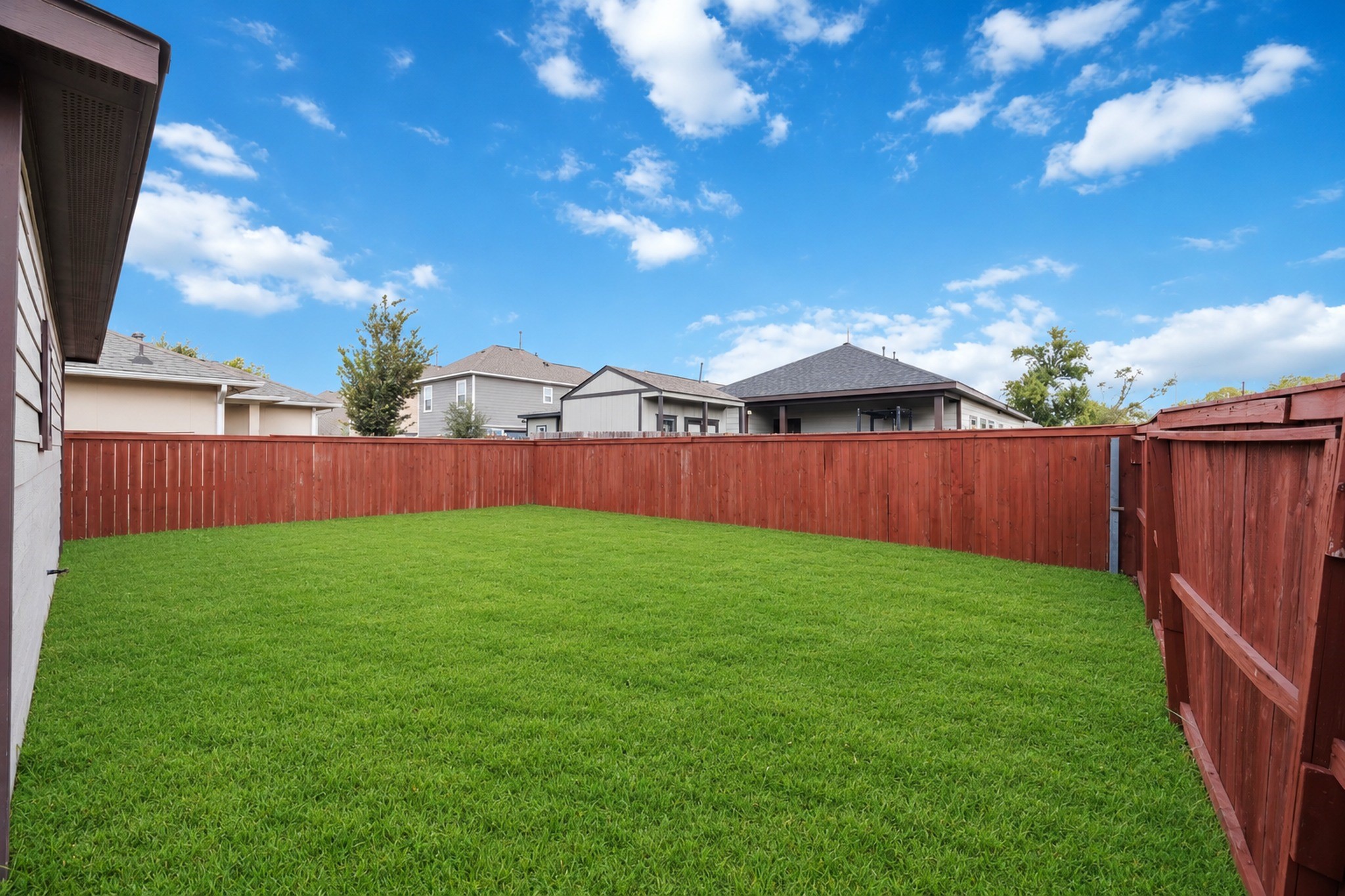 8147 Chateau Street Property Photo 25