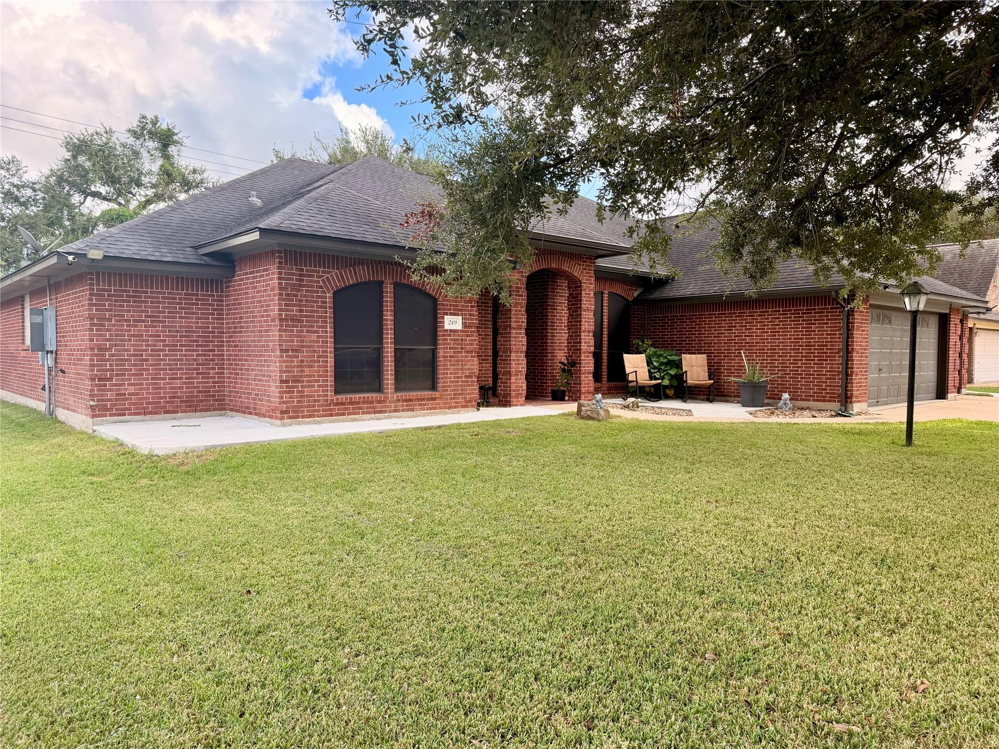 249 Chestnut Street, Lake Jackson Tx 77566 Property Photo 1