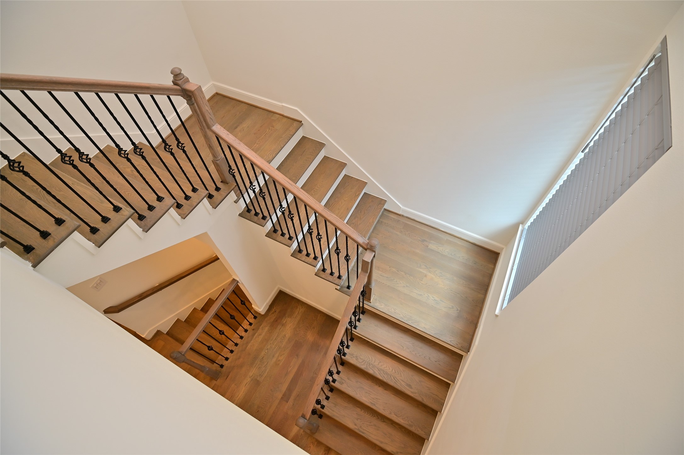 1117 W 16th Street C Property Photo 43