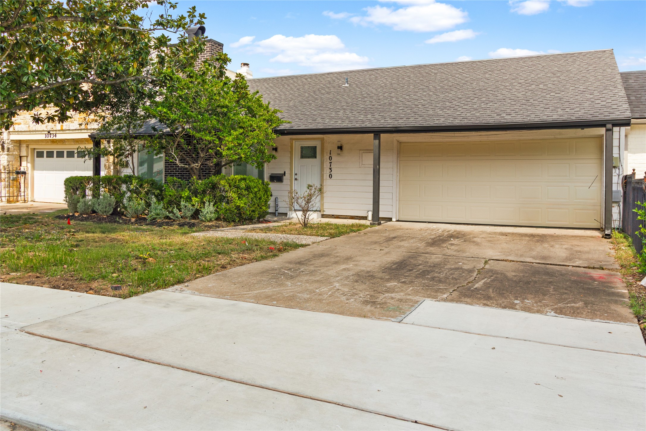10730 Boardwalk Street Property Photo 3