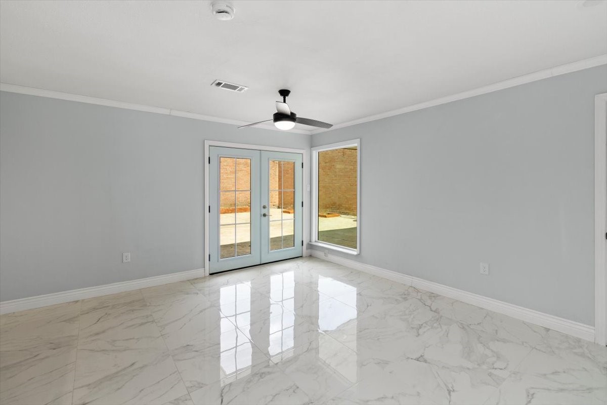 10730 Boardwalk Street Property Photo 9
