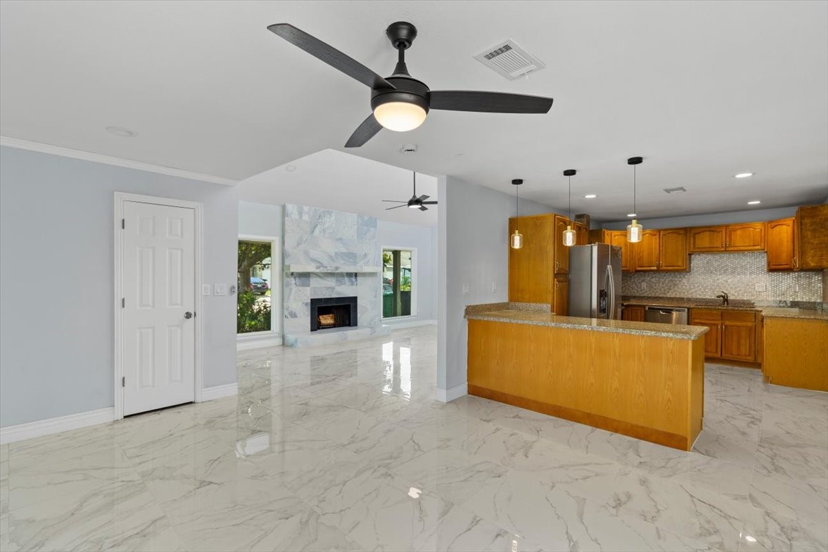 10730 Boardwalk Street Property Photo 11