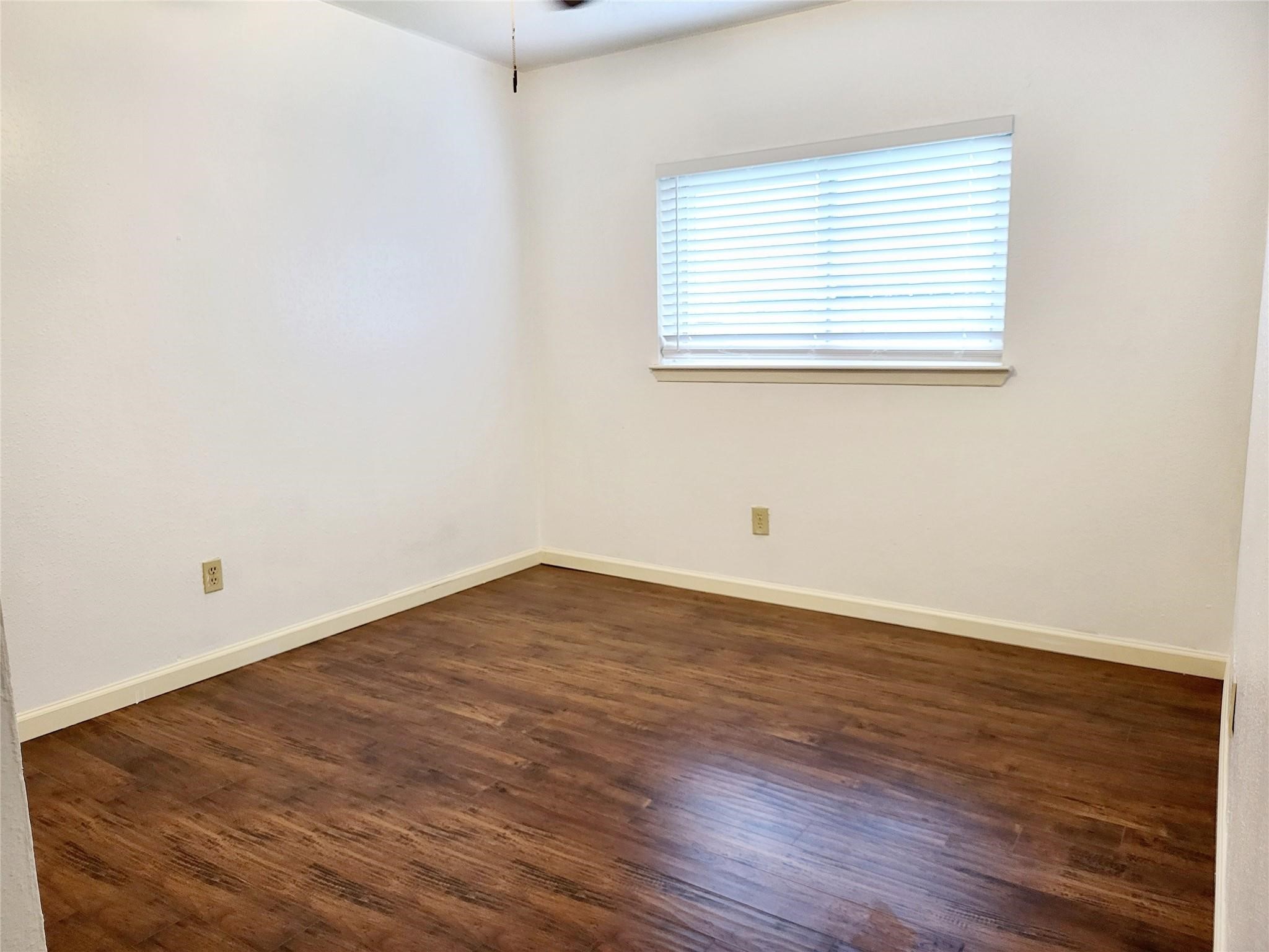 2711 S Brompton Drive Property Photo 12