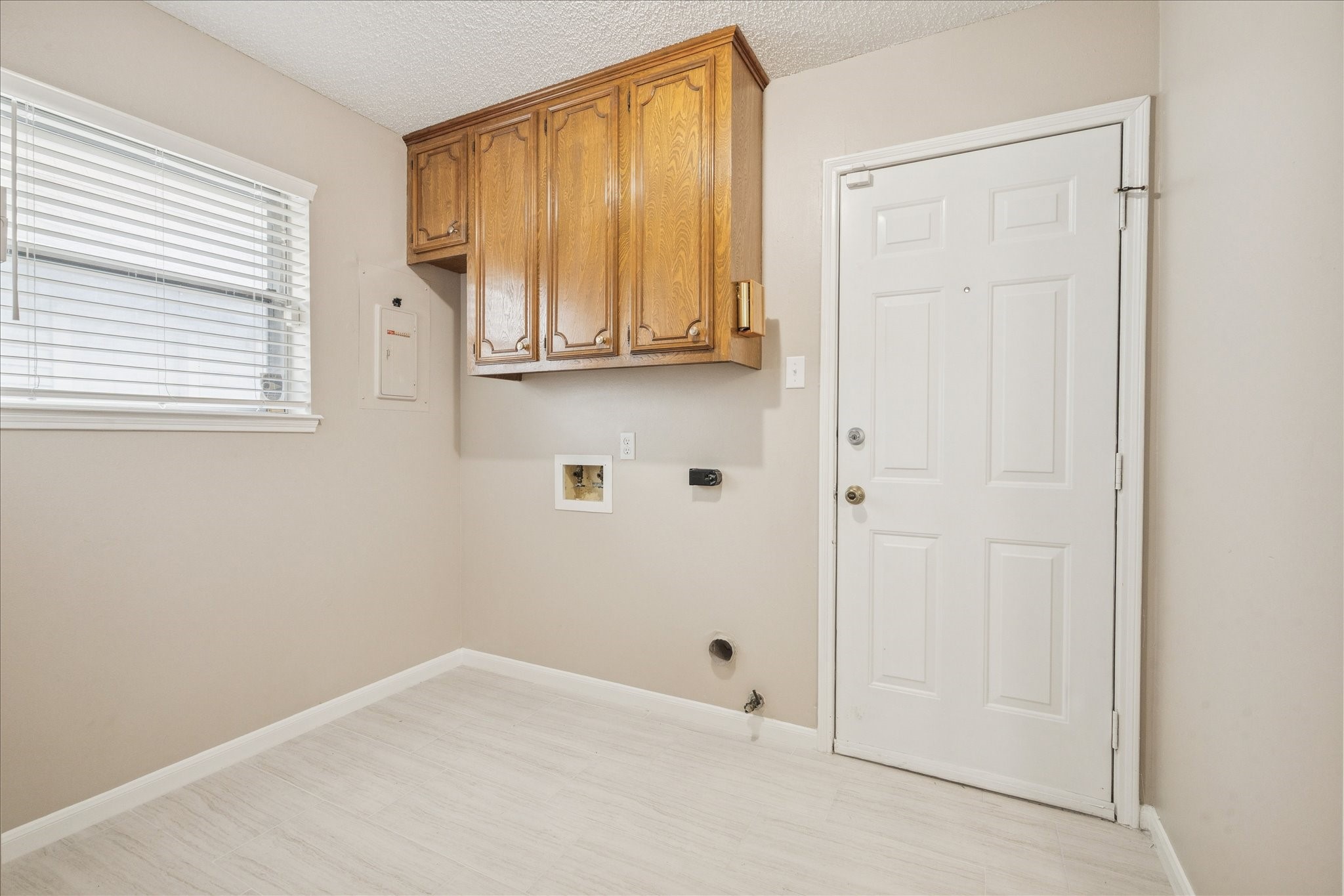 4606 Santiago Street Property Photo 27