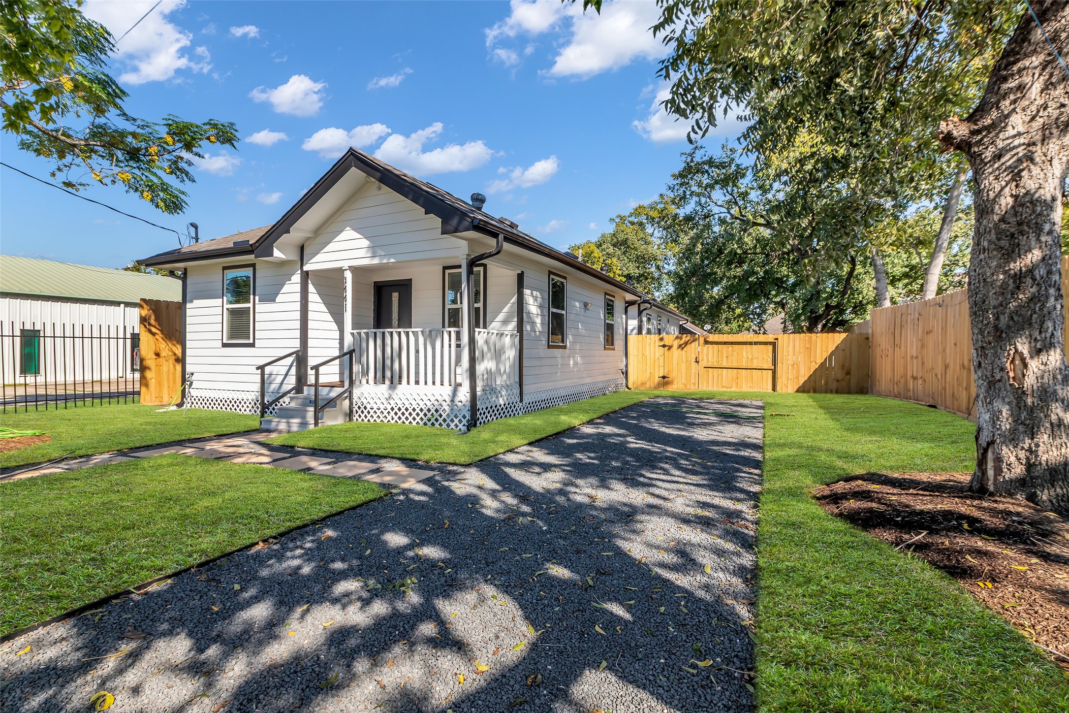 3441 Mcgowen Street Property Photo 1