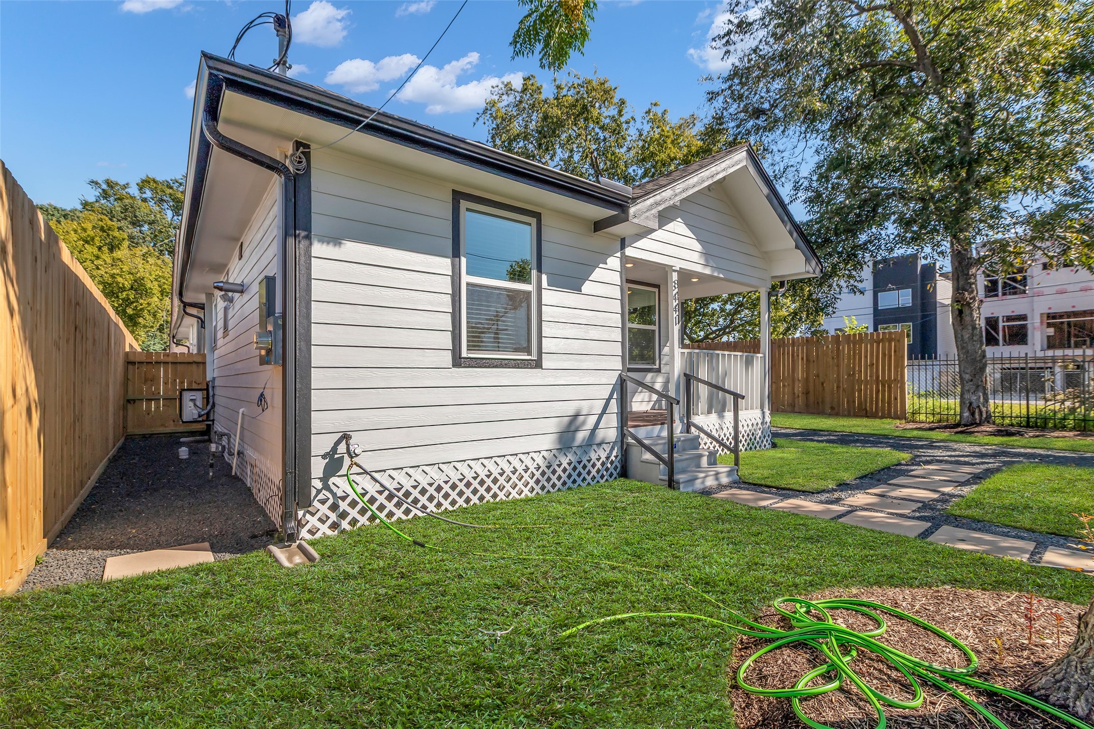 3441 Mcgowen Street Property Photo 3